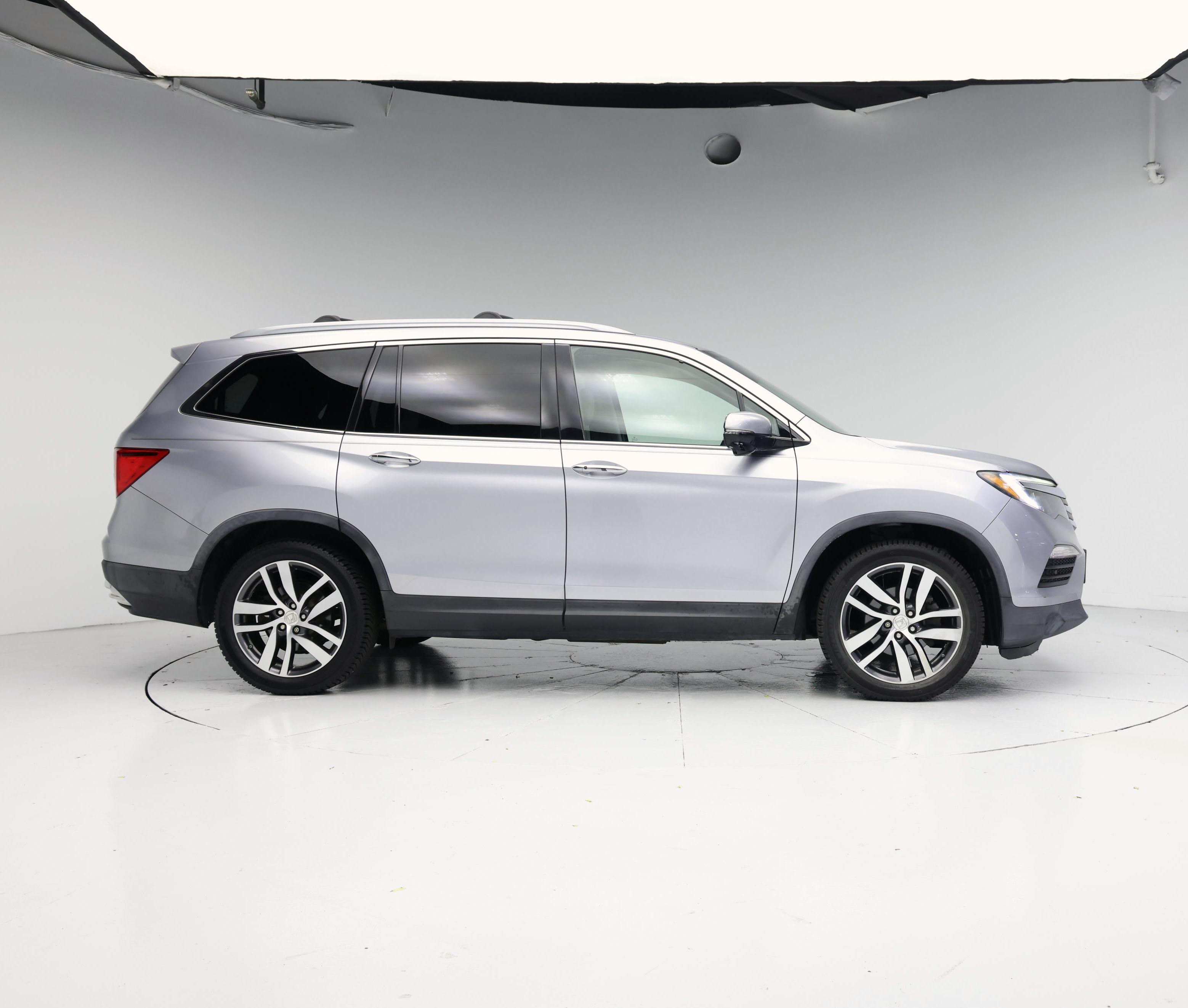 Thumbnail: 2016 Honda Pilot - 7