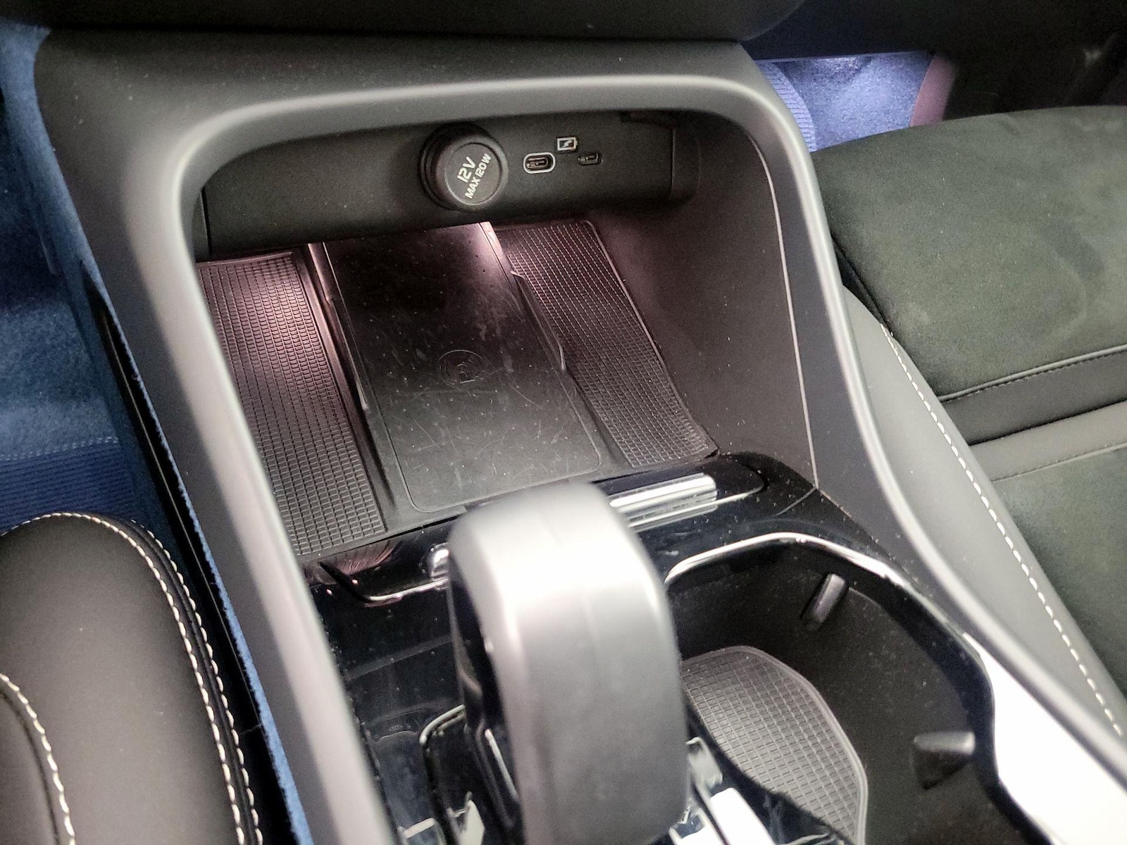 2023 Volvo XC40 Ultimate - Photo 20