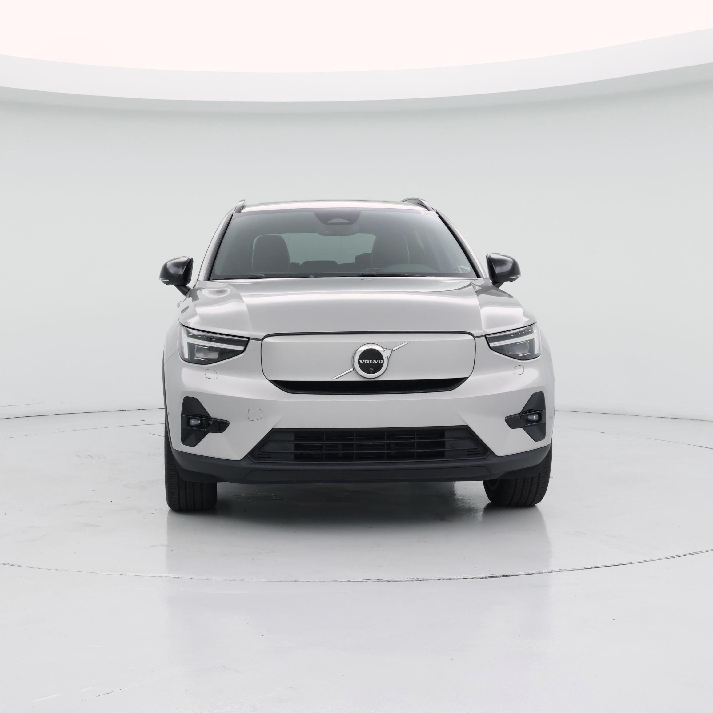 Thumbnail: 2023 Volvo XC40 - 5
