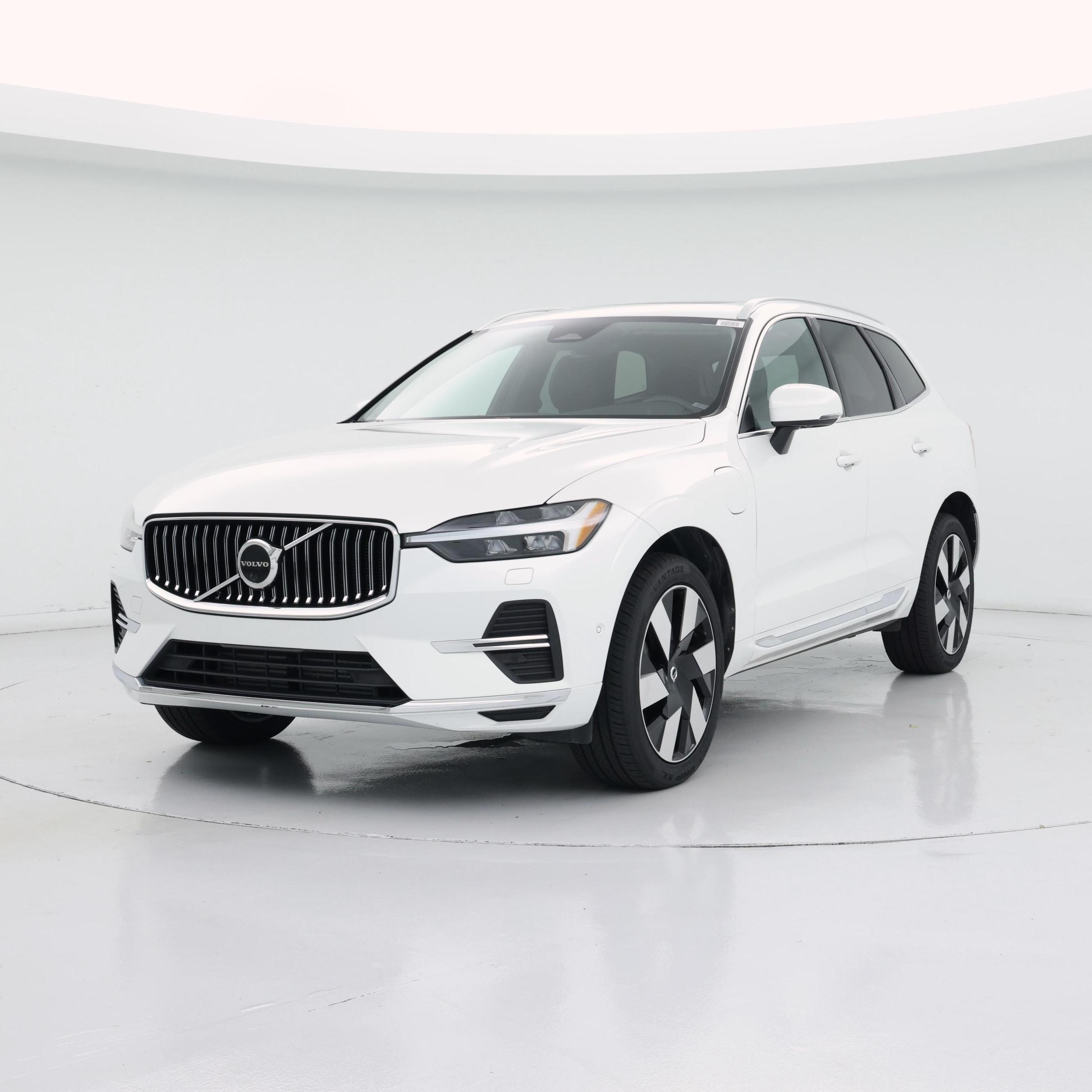 Thumbnail: 2023 Volvo XC60 - 4