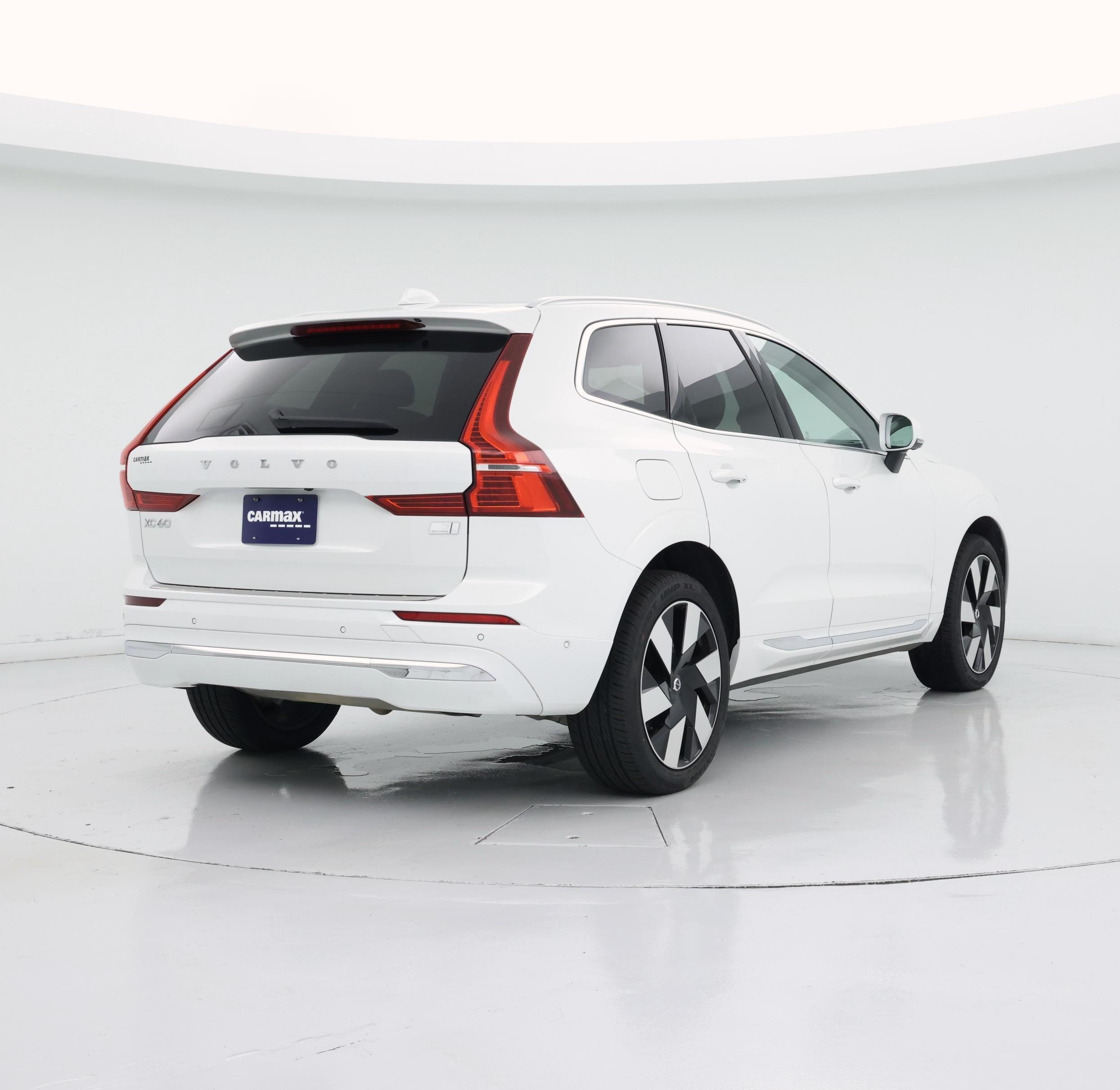 Thumbnail: 2023 Volvo XC60 - 8