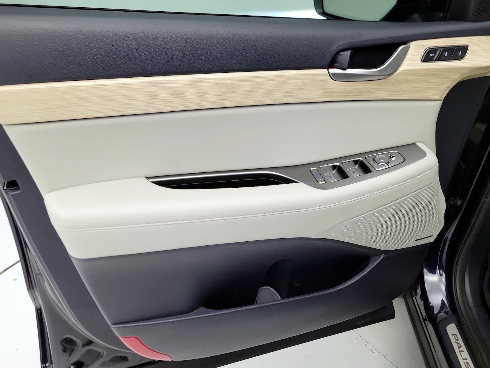2025 Hyundai Palisade Limited - Photo 13