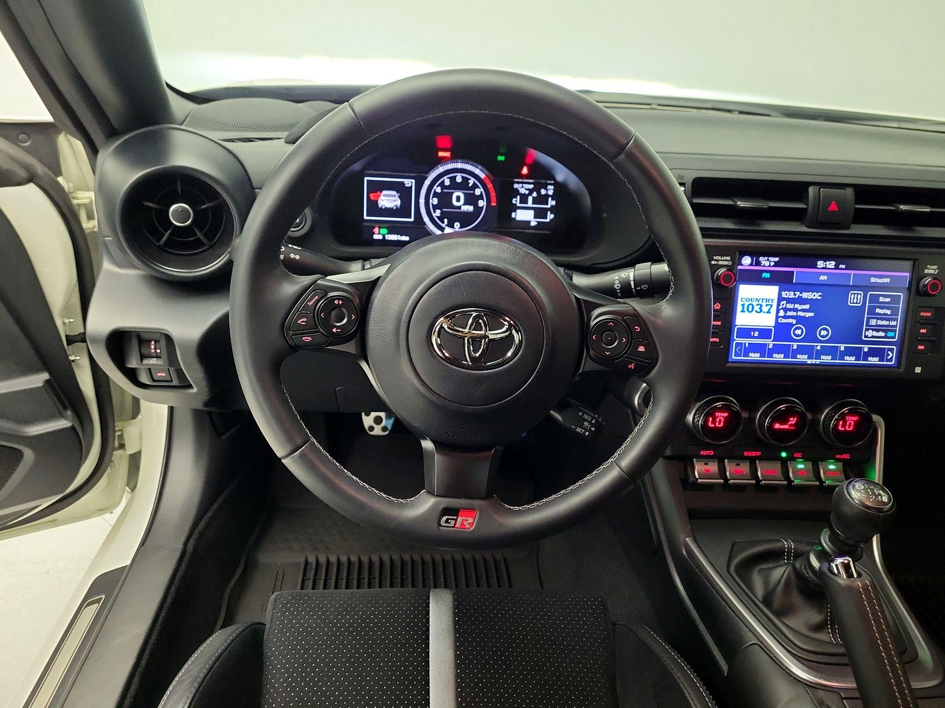 Thumbnail: 2025 Toyota GR86 - 10