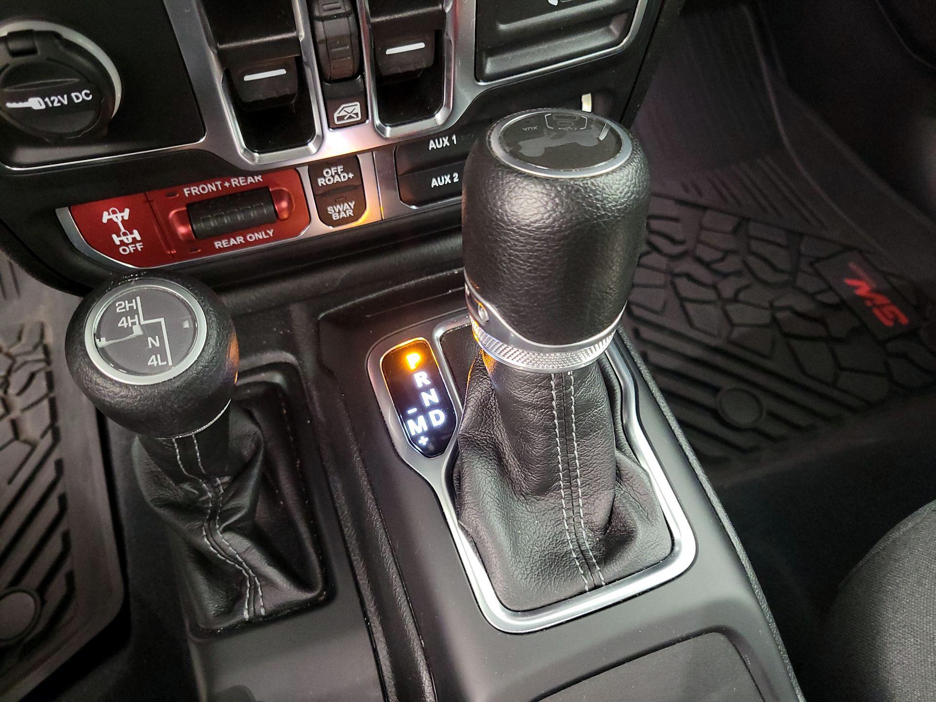 Thumbnail: 2024 Jeep Wrangler - 15
