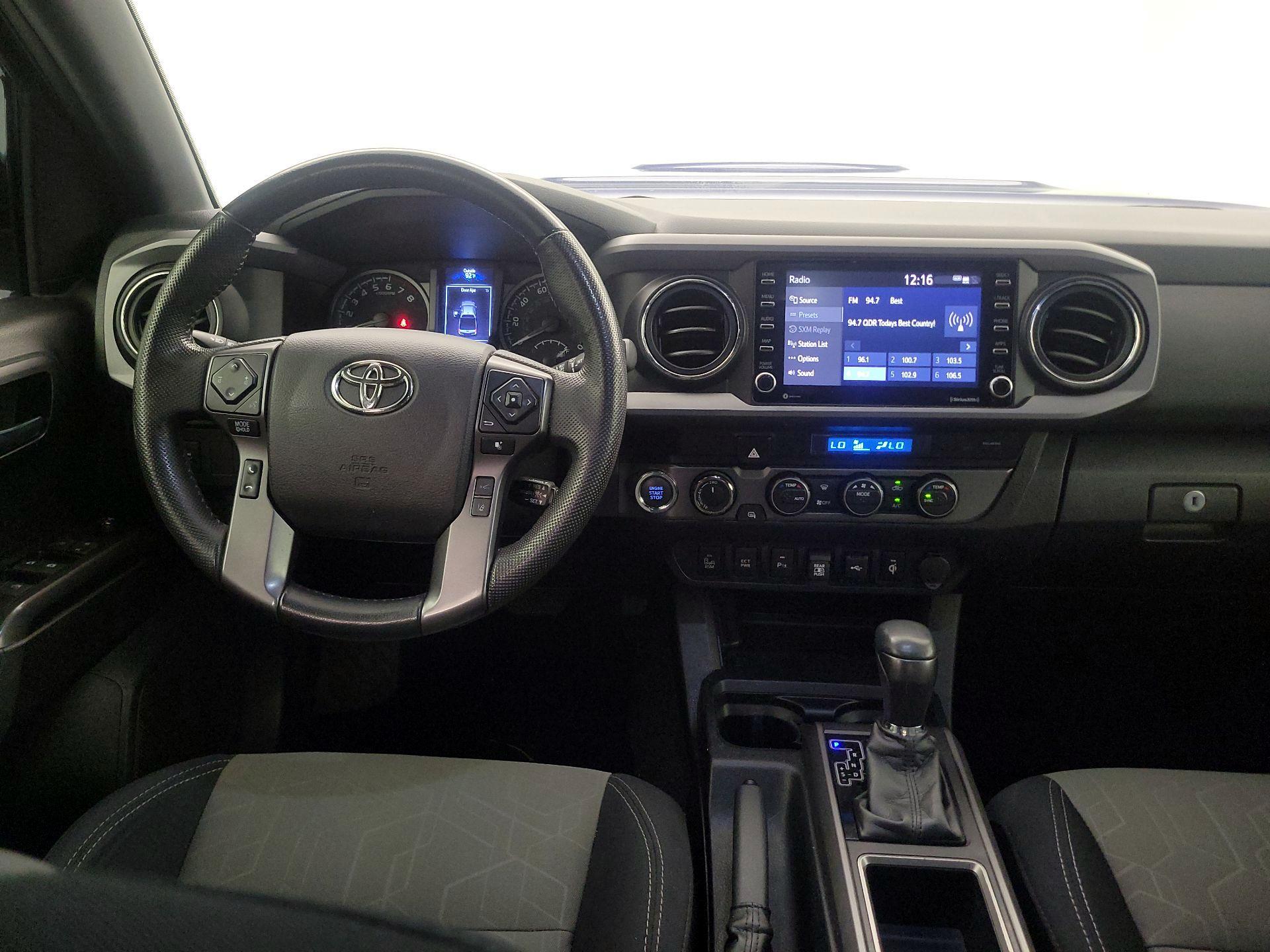Thumbnail: 2022 Toyota Tacoma - 10