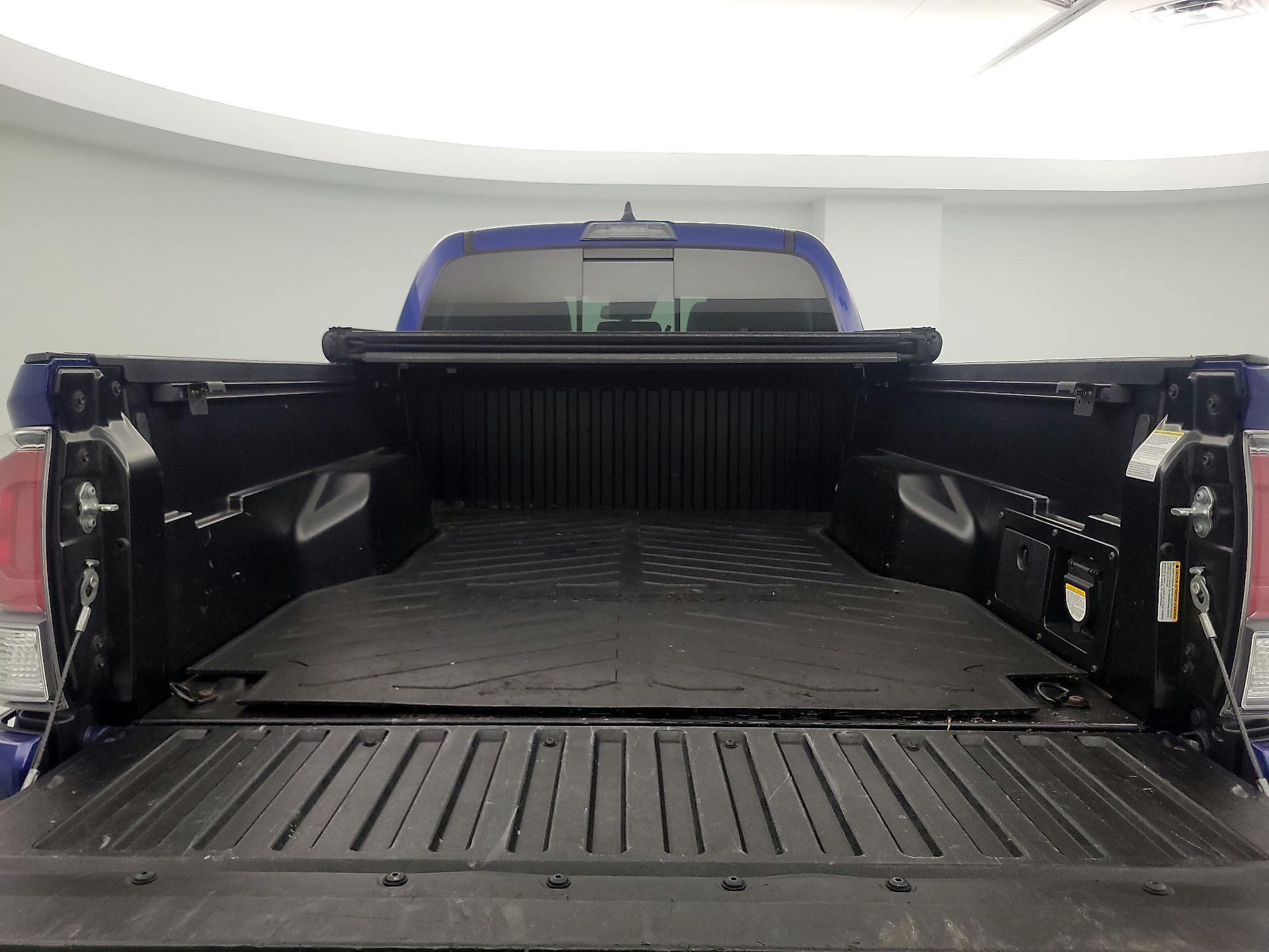Thumbnail: 2022 Toyota Tacoma - 20
