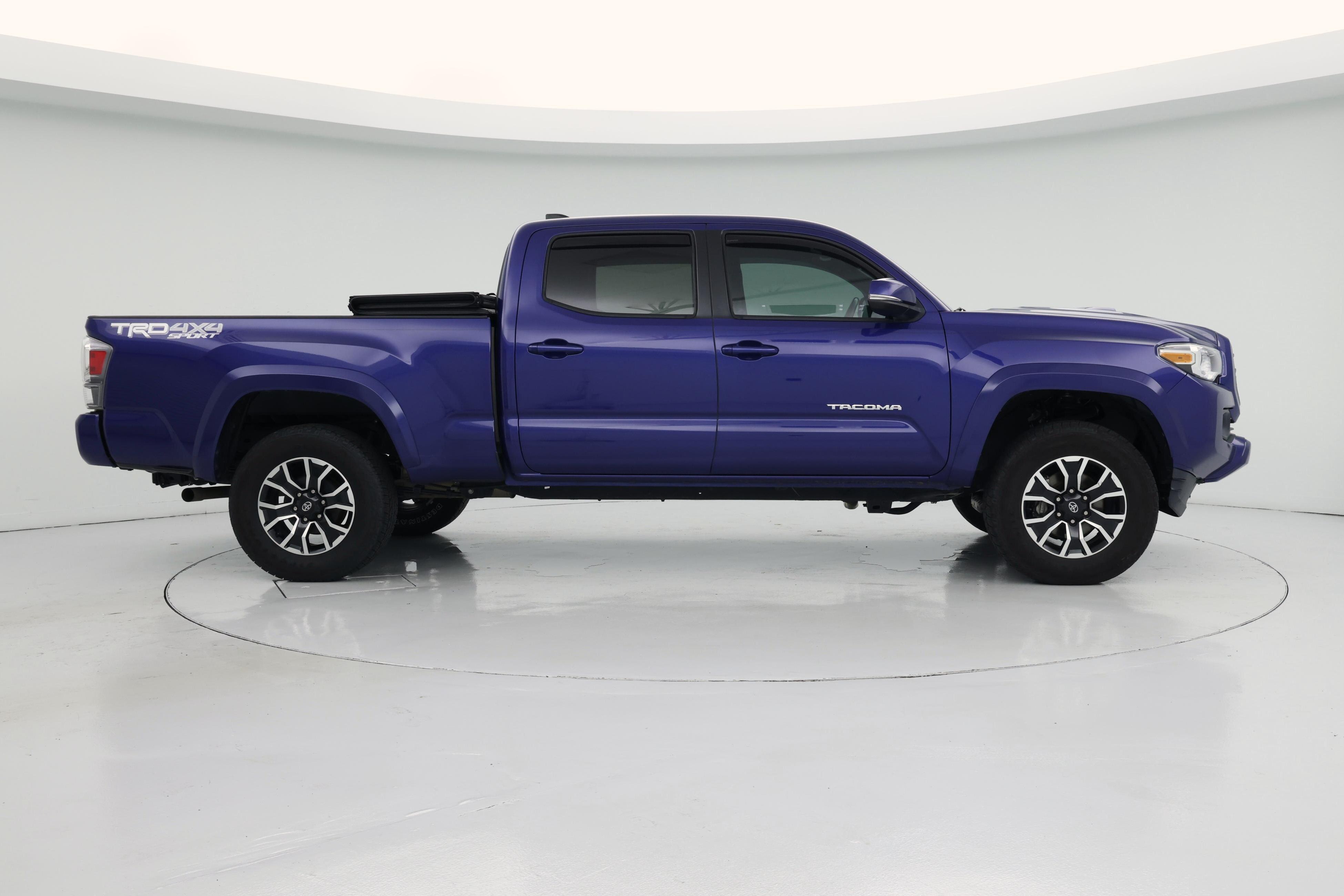 Thumbnail: 2022 Toyota Tacoma - 7