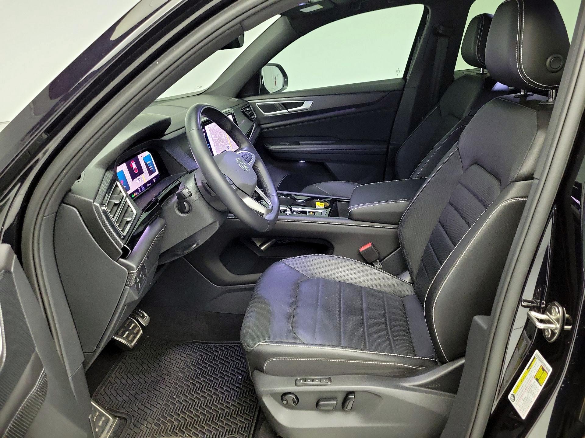 Thumbnail: 2024 Volkswagen Atlas - 11