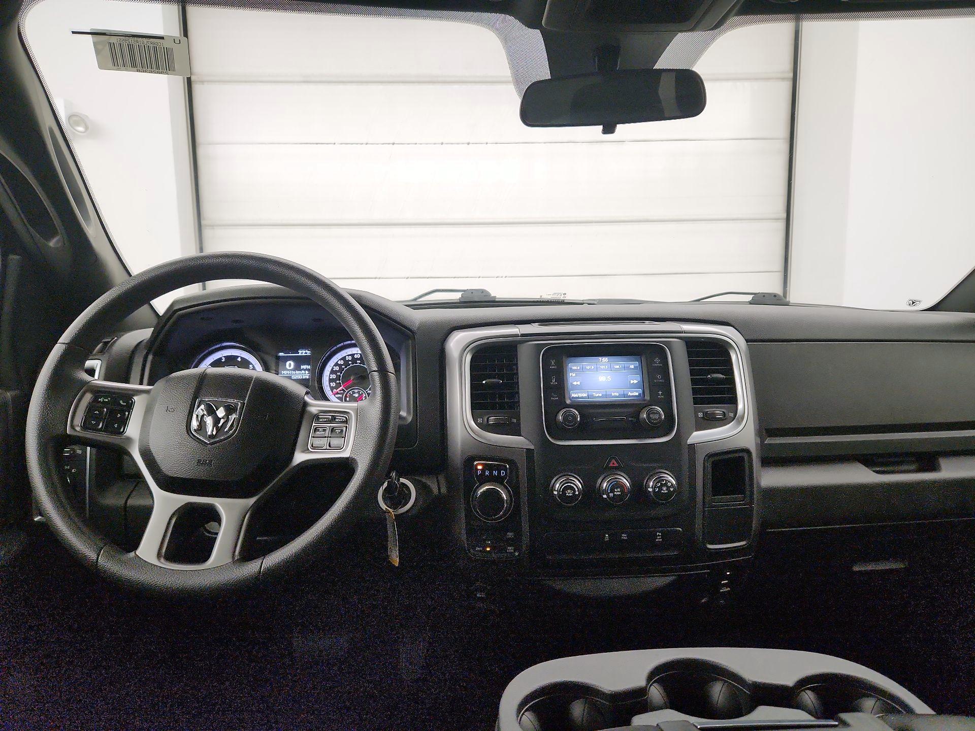 Thumbnail: 2024 RAM 1500 Classic - 9