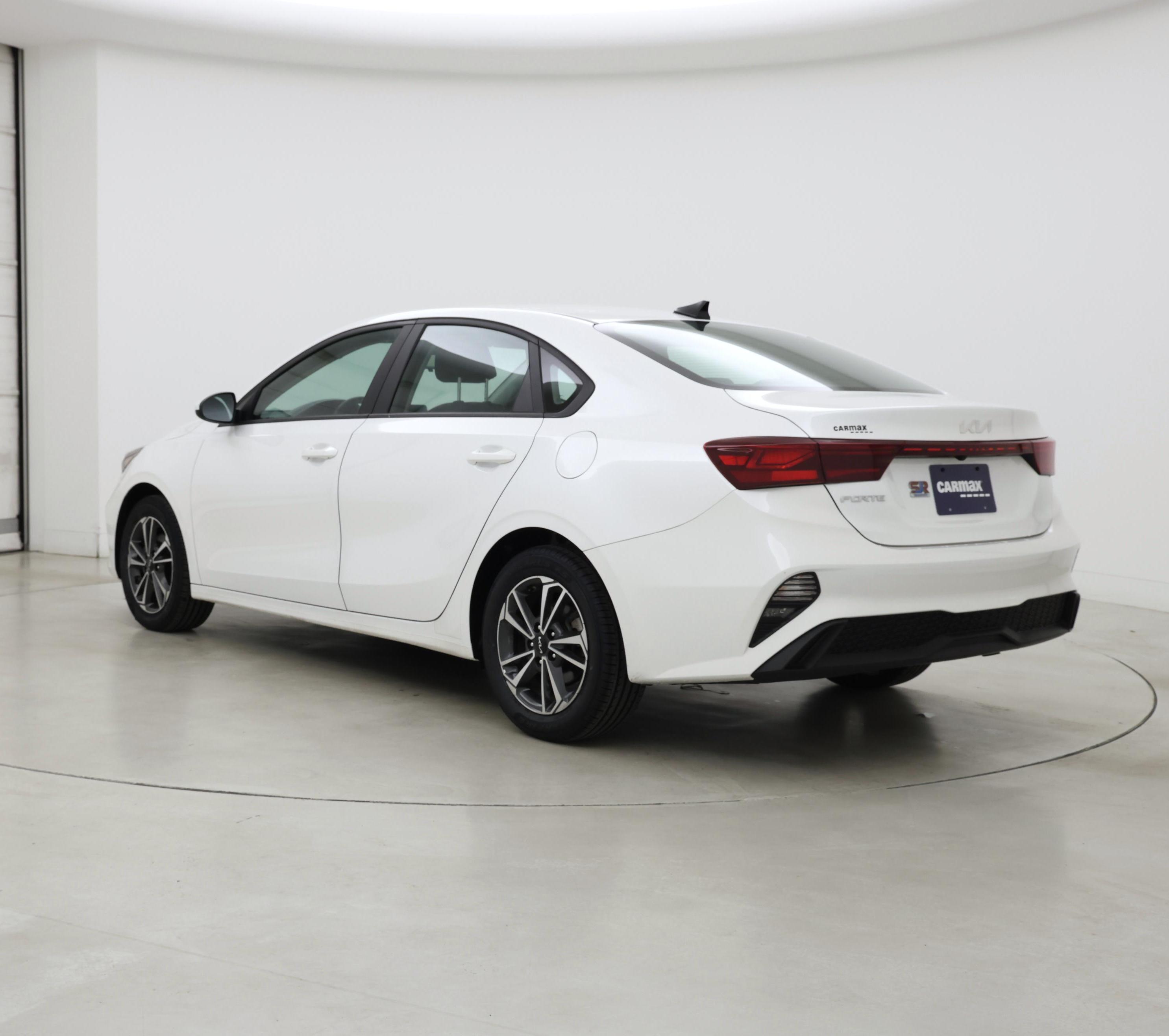 Thumbnail: 2024 Kia Forte - 2