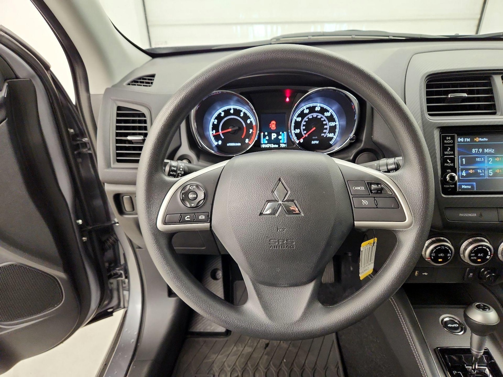 2025 Mitsubishi Outlander Sport ES - Photo 11