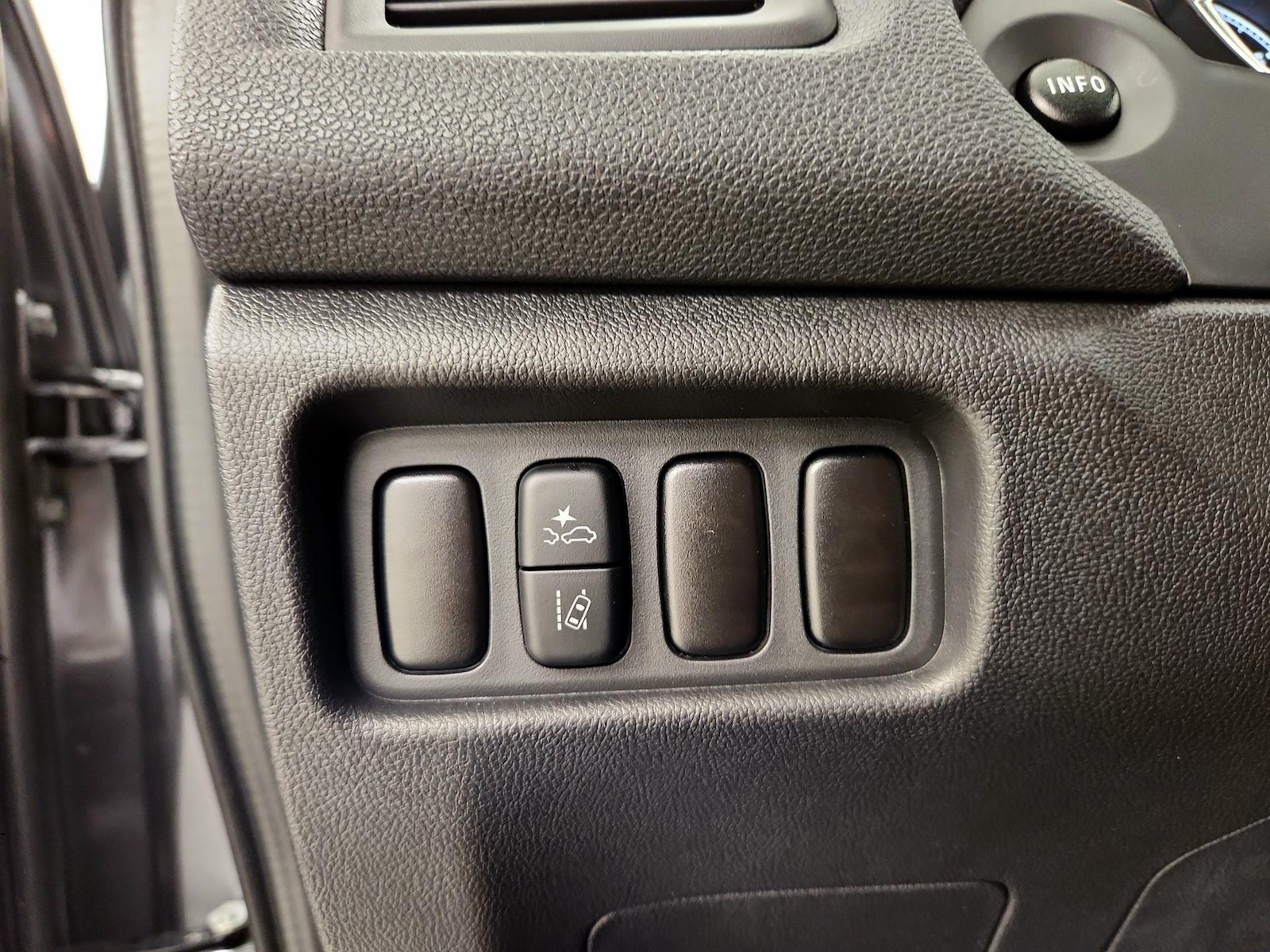 2025 Mitsubishi Outlander Sport ES - Photo 14