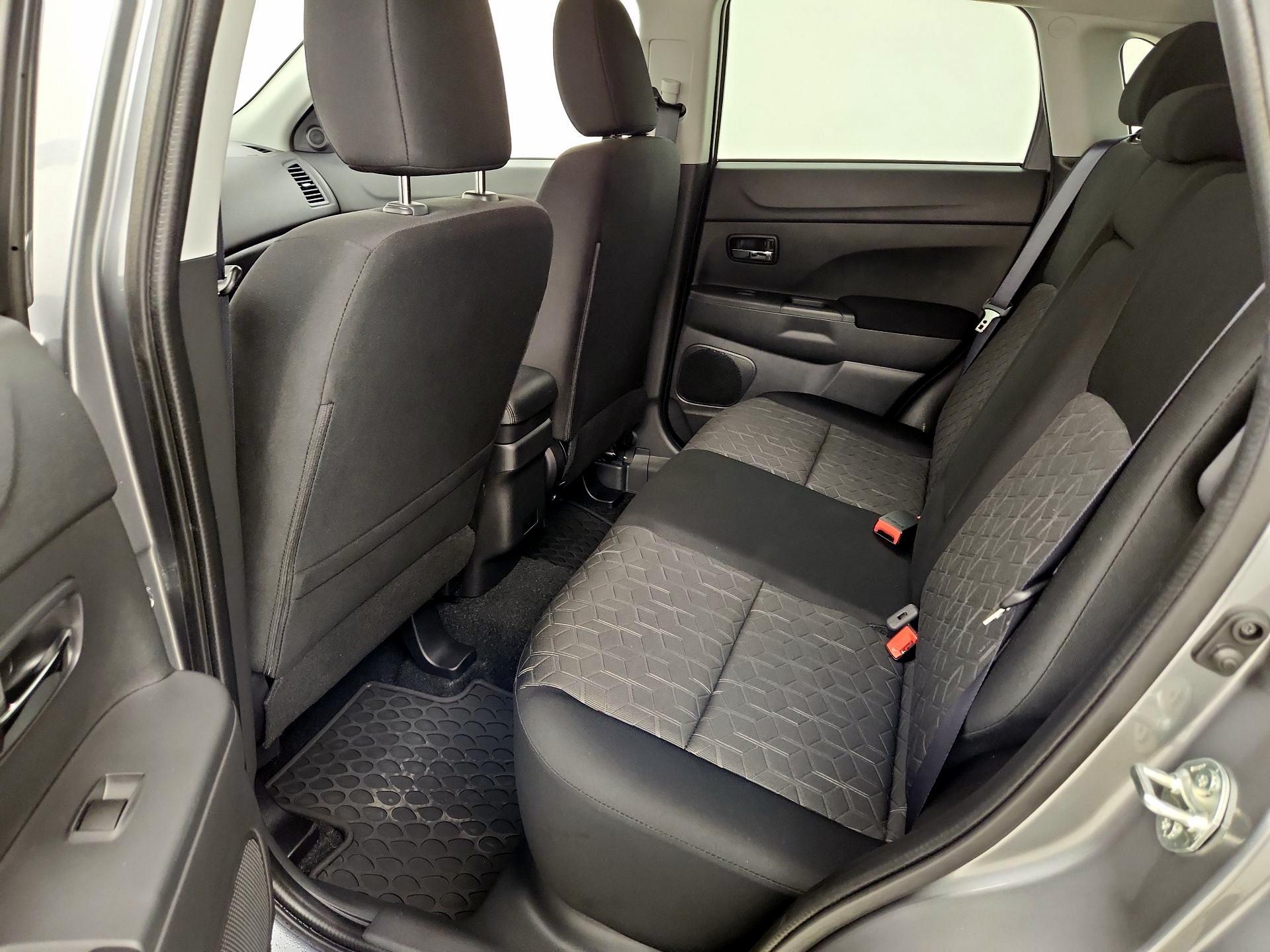 Thumbnail: 2025 Mitsubishi Outlander Sport - 19