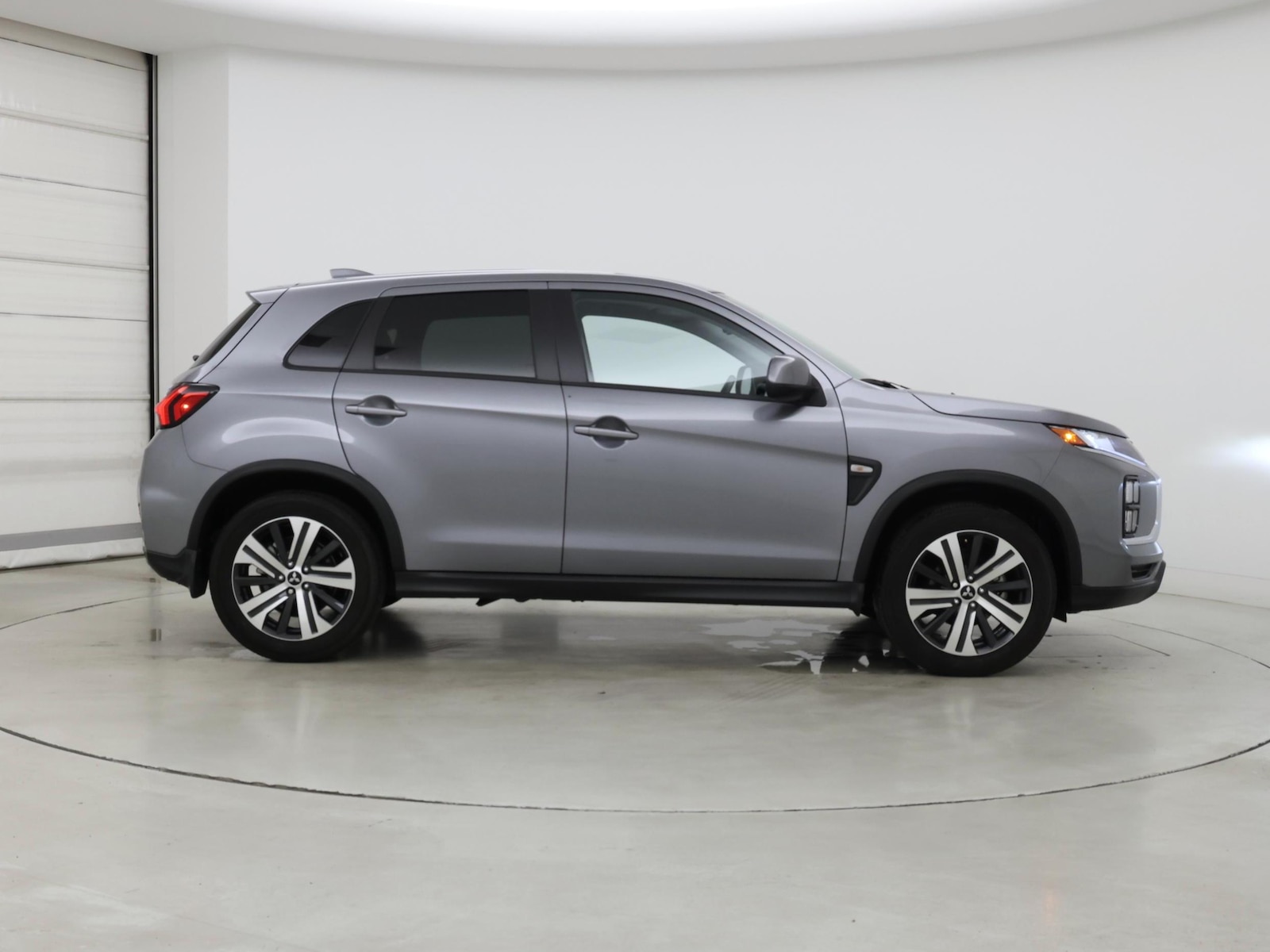 2025 Mitsubishi Outlander Sport ES - Photo 8
