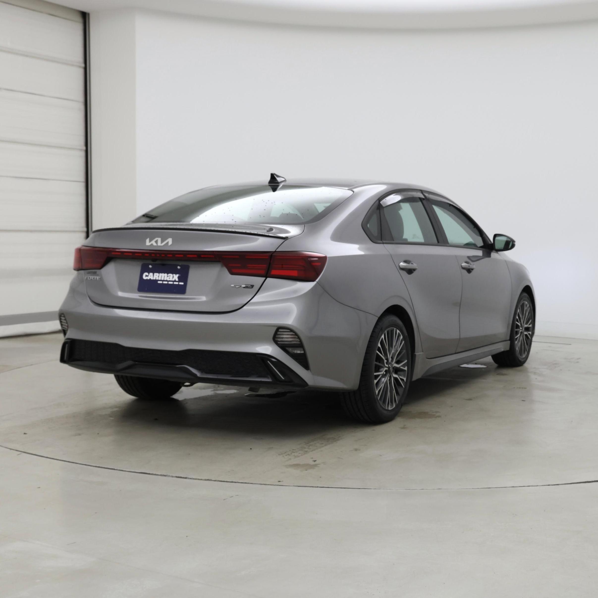 Thumbnail: 2024 Kia Forte - 8
