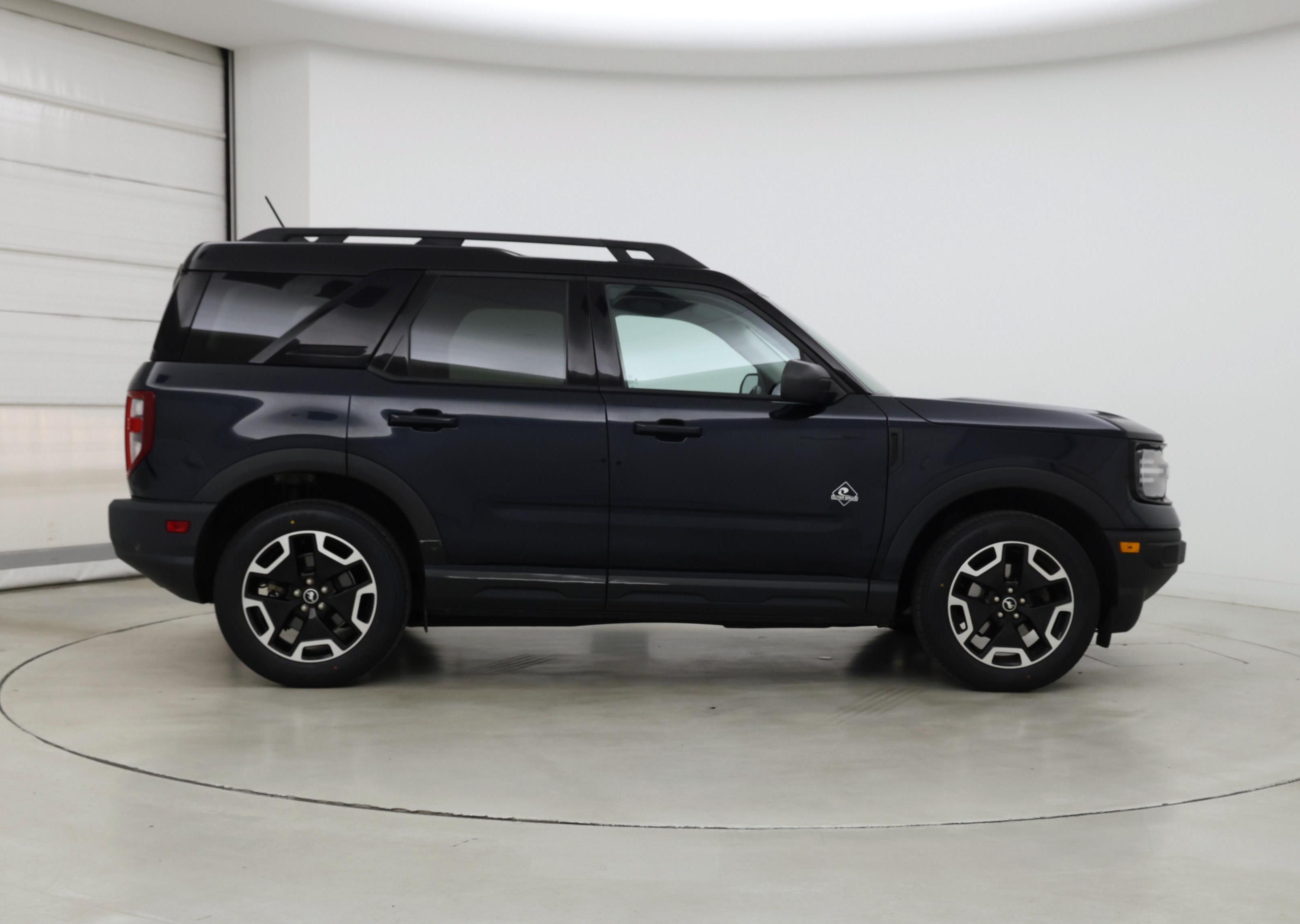 Thumbnail: 2022 Ford Bronco Sport - 7