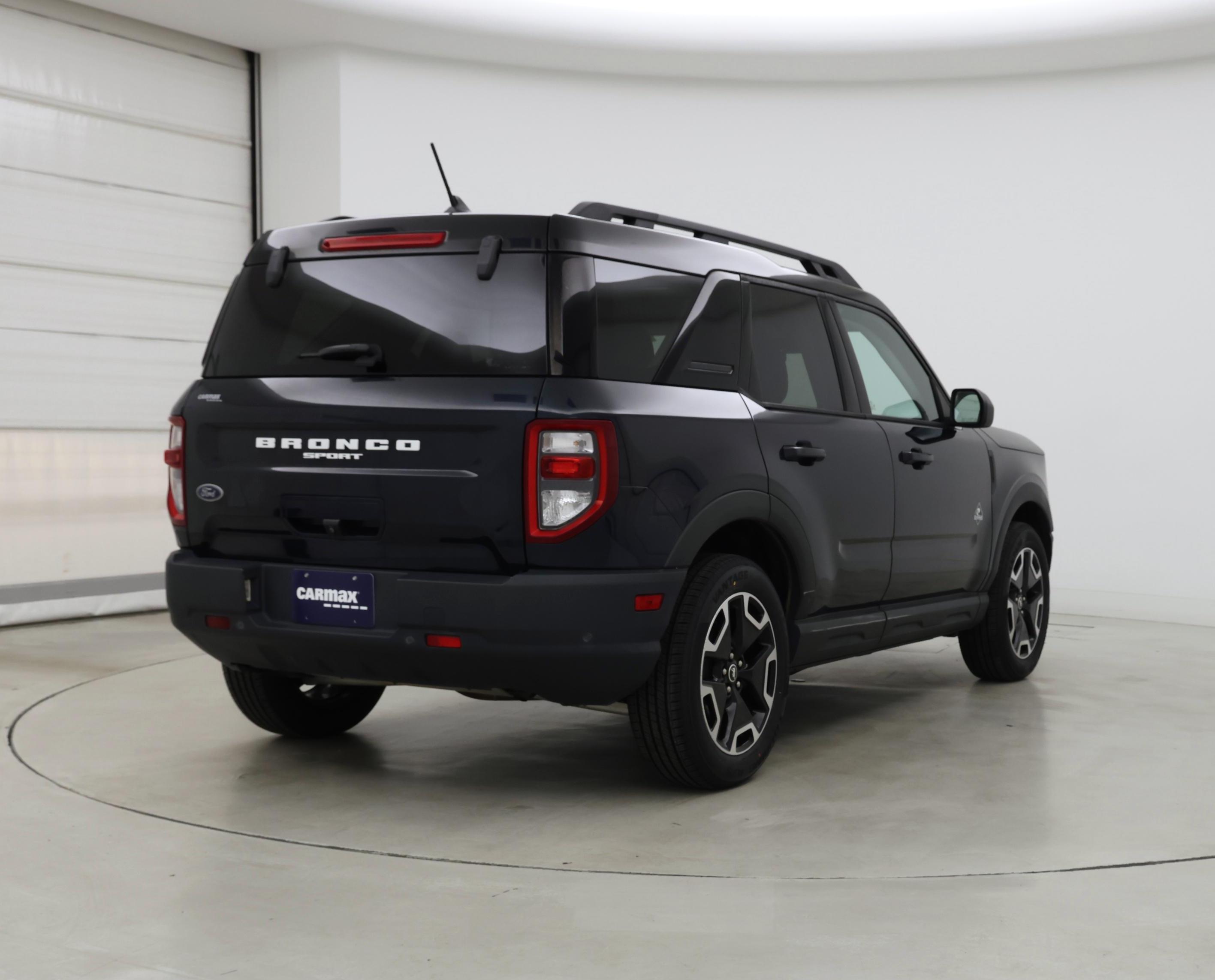 Thumbnail: 2022 Ford Bronco Sport - 8