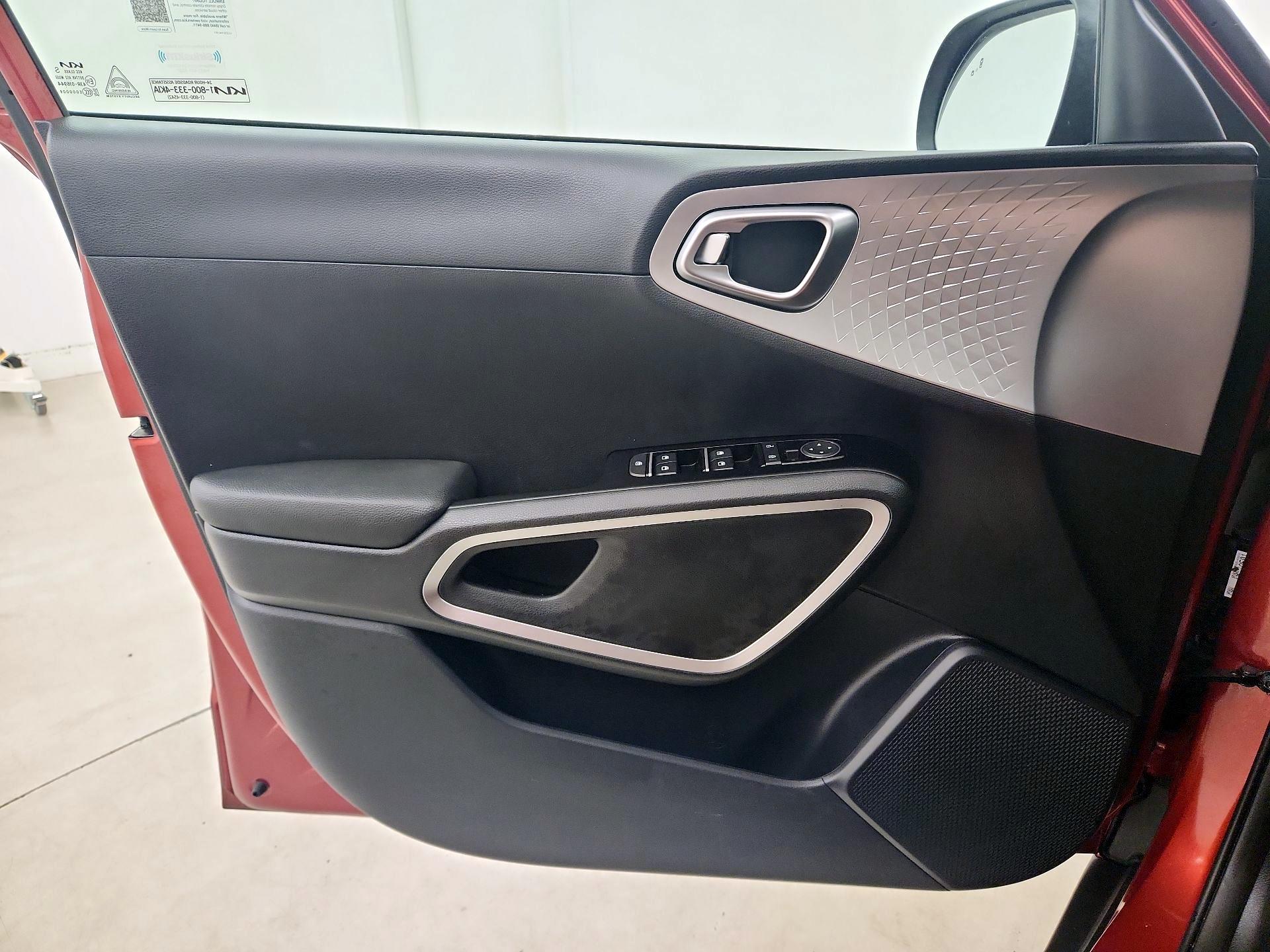 Thumbnail: 2023 Kia Soul - 12