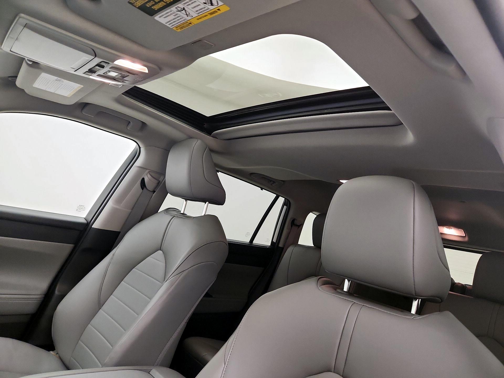 Thumbnail: 2023 Toyota Highlander - 19