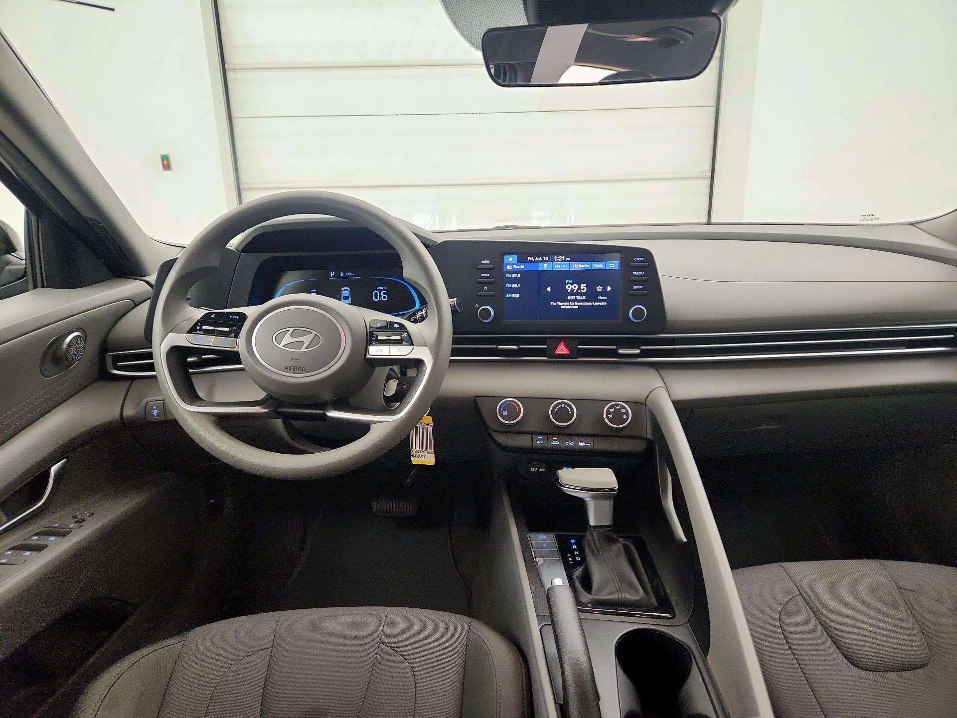 Thumbnail: 2025 Hyundai Elantra - 9