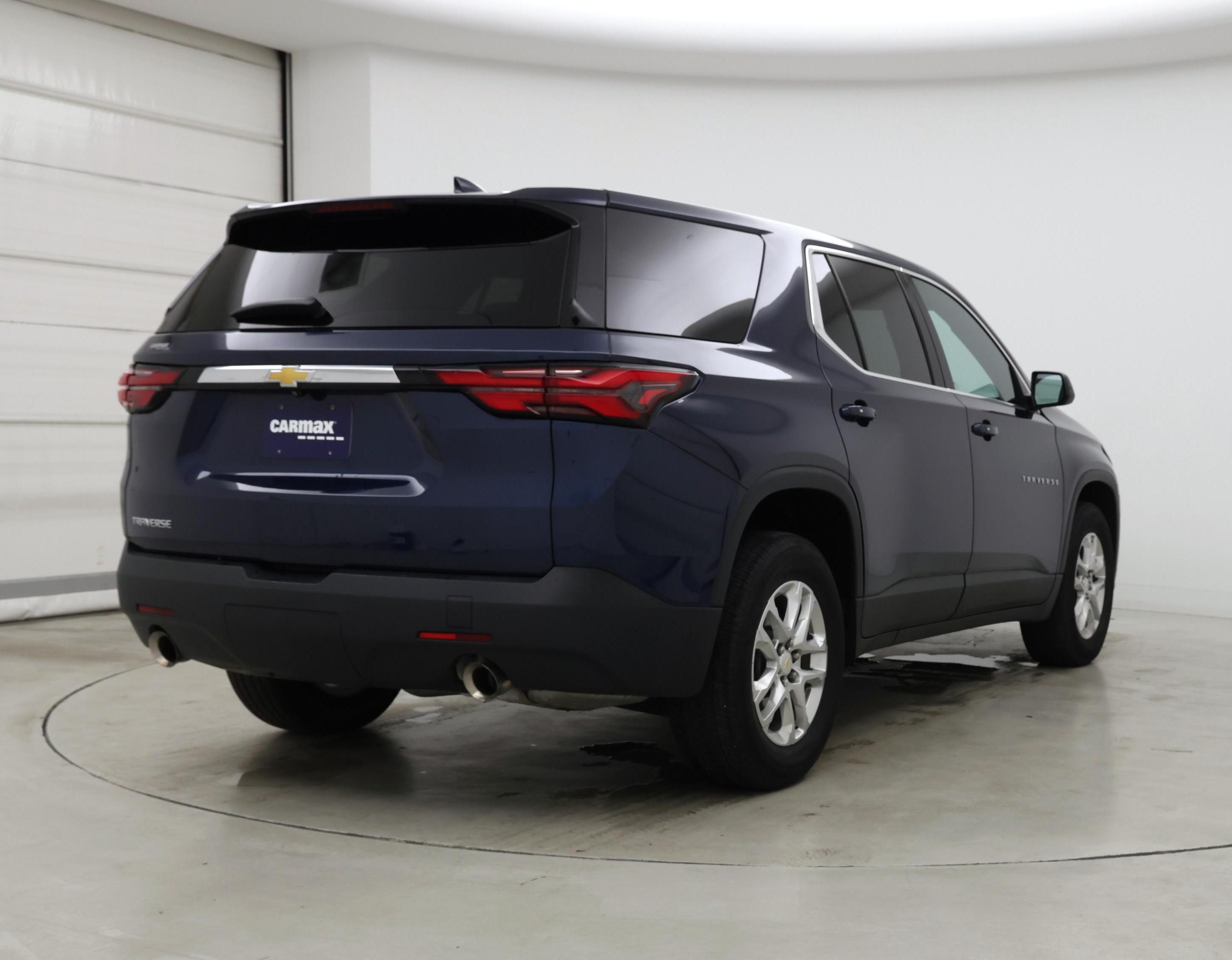 Thumbnail: 2023 Chevrolet Traverse - 8