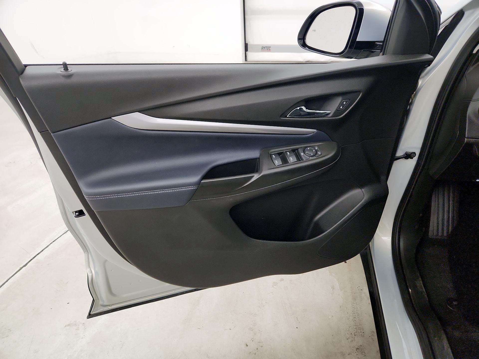 Thumbnail: 2022 Chevrolet Bolt EUV - 12