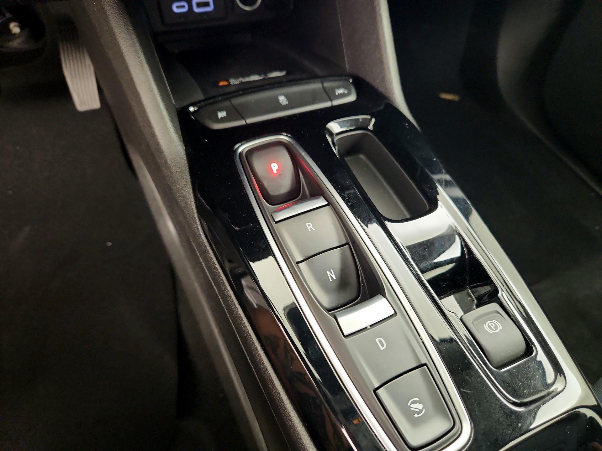 Thumbnail: 2022 Chevrolet Bolt EUV - 17