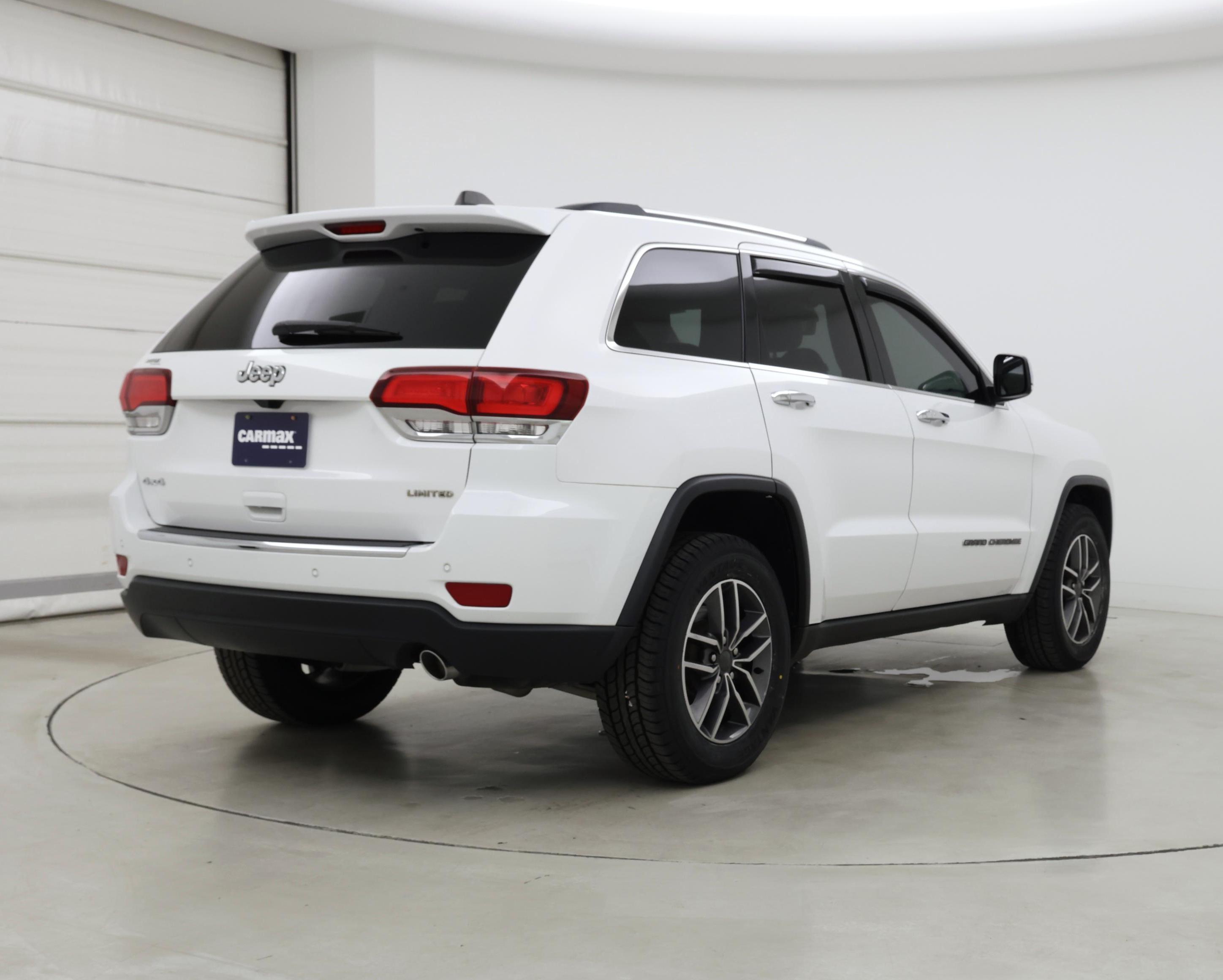 Thumbnail: 2020 Jeep Grand Cherokee - 8