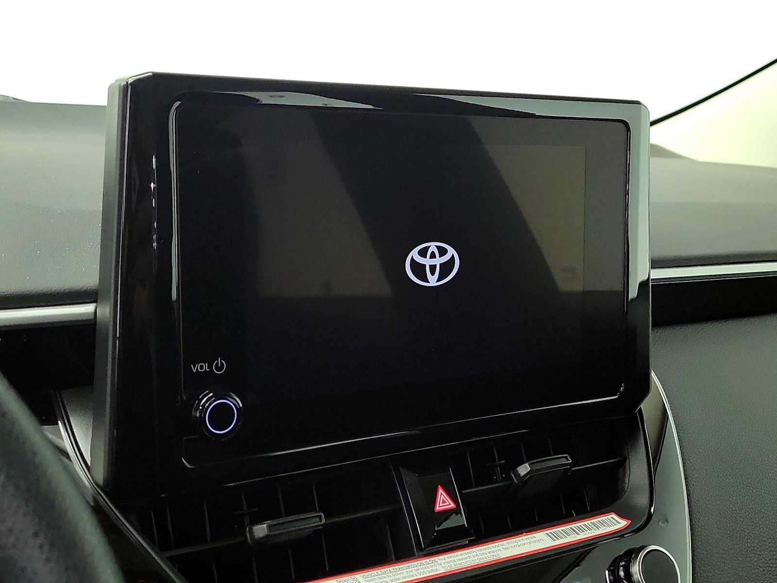 2026 Toyota Corolla LE - Photo 16