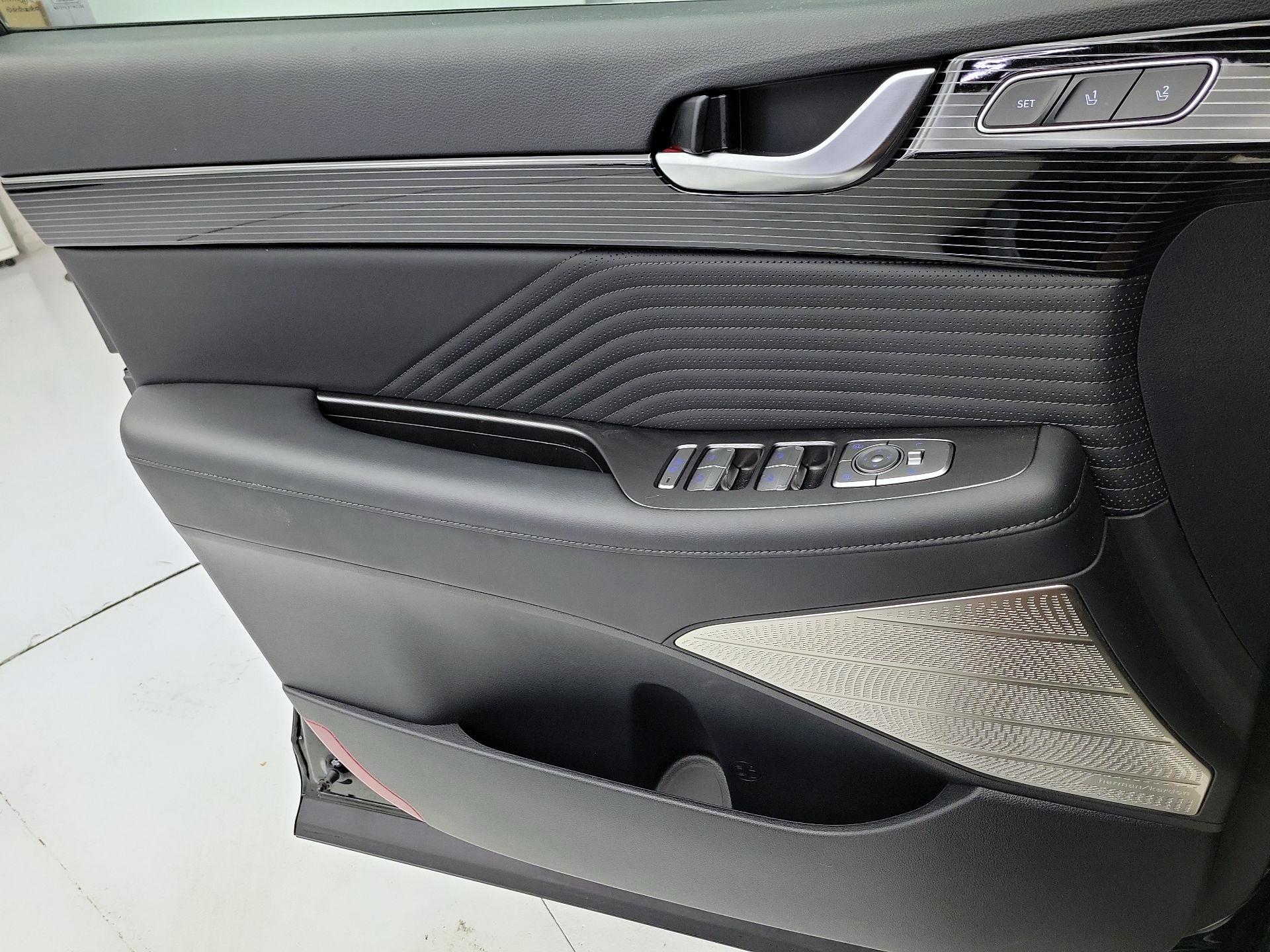 Thumbnail: 2025 Hyundai Palisade - 12