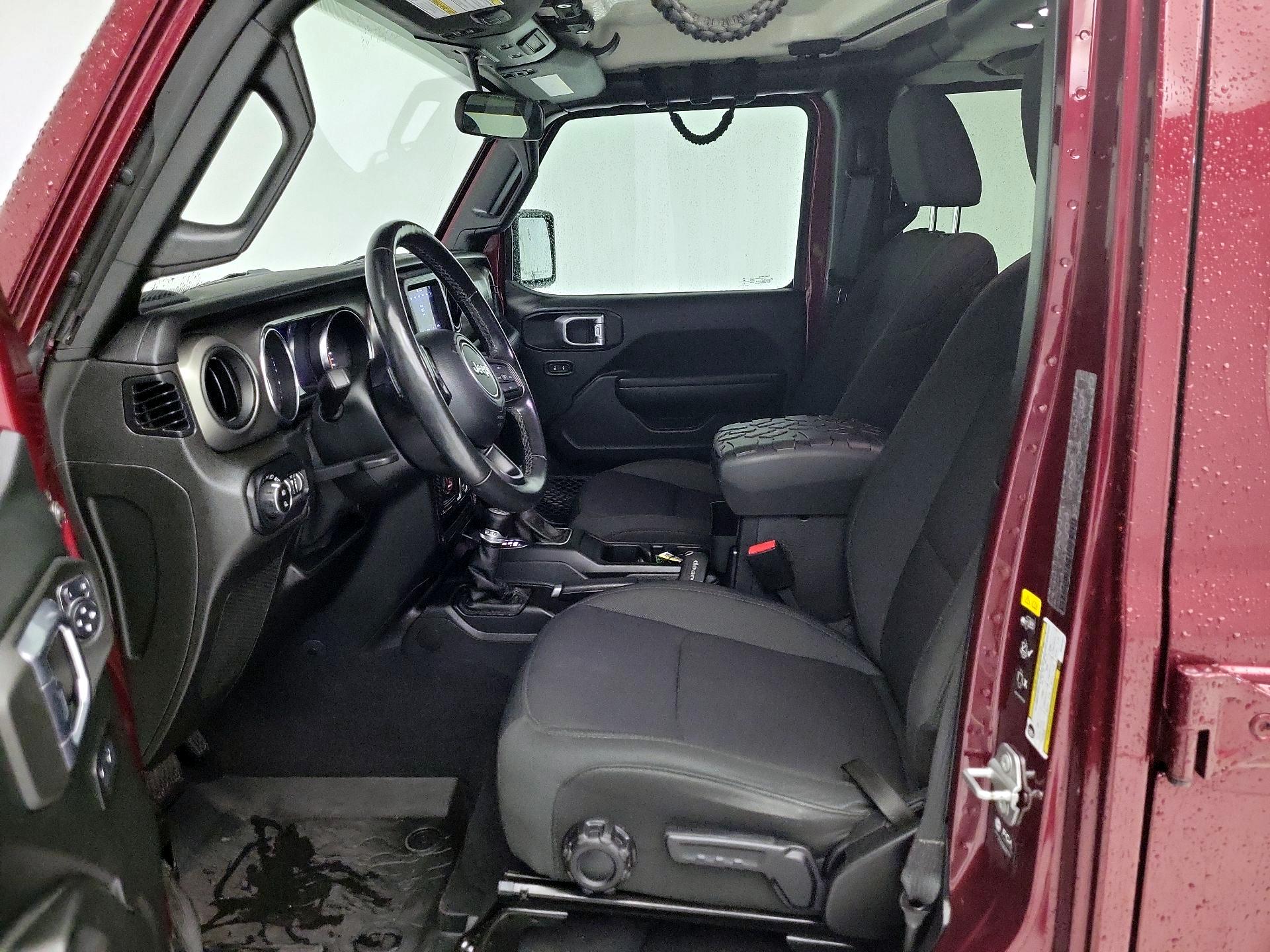 Thumbnail: 2021 Jeep Gladiator - 11