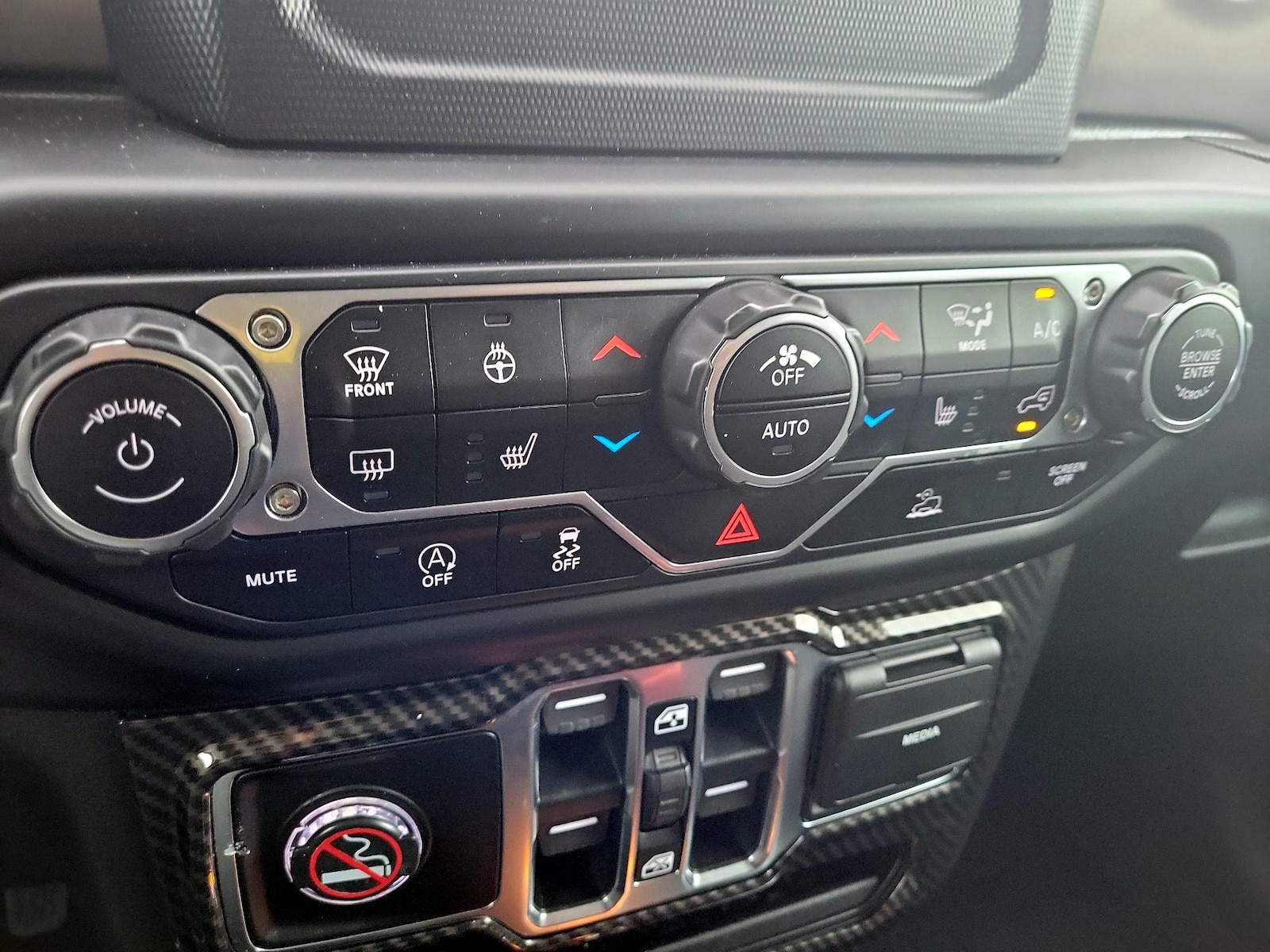 2021 Jeep Gladiator WILLYS - Photo 17