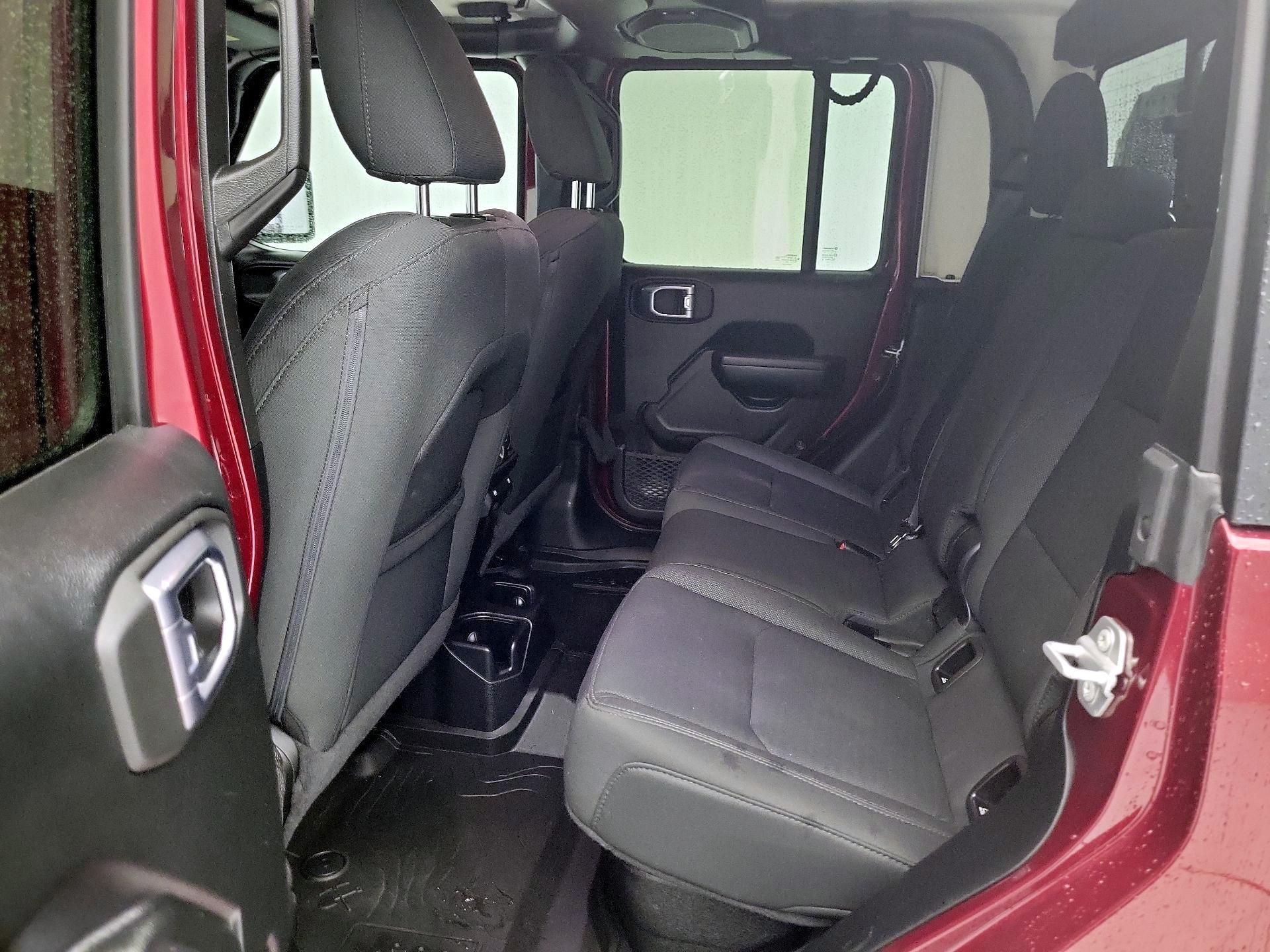Thumbnail: 2021 Jeep Gladiator - 19