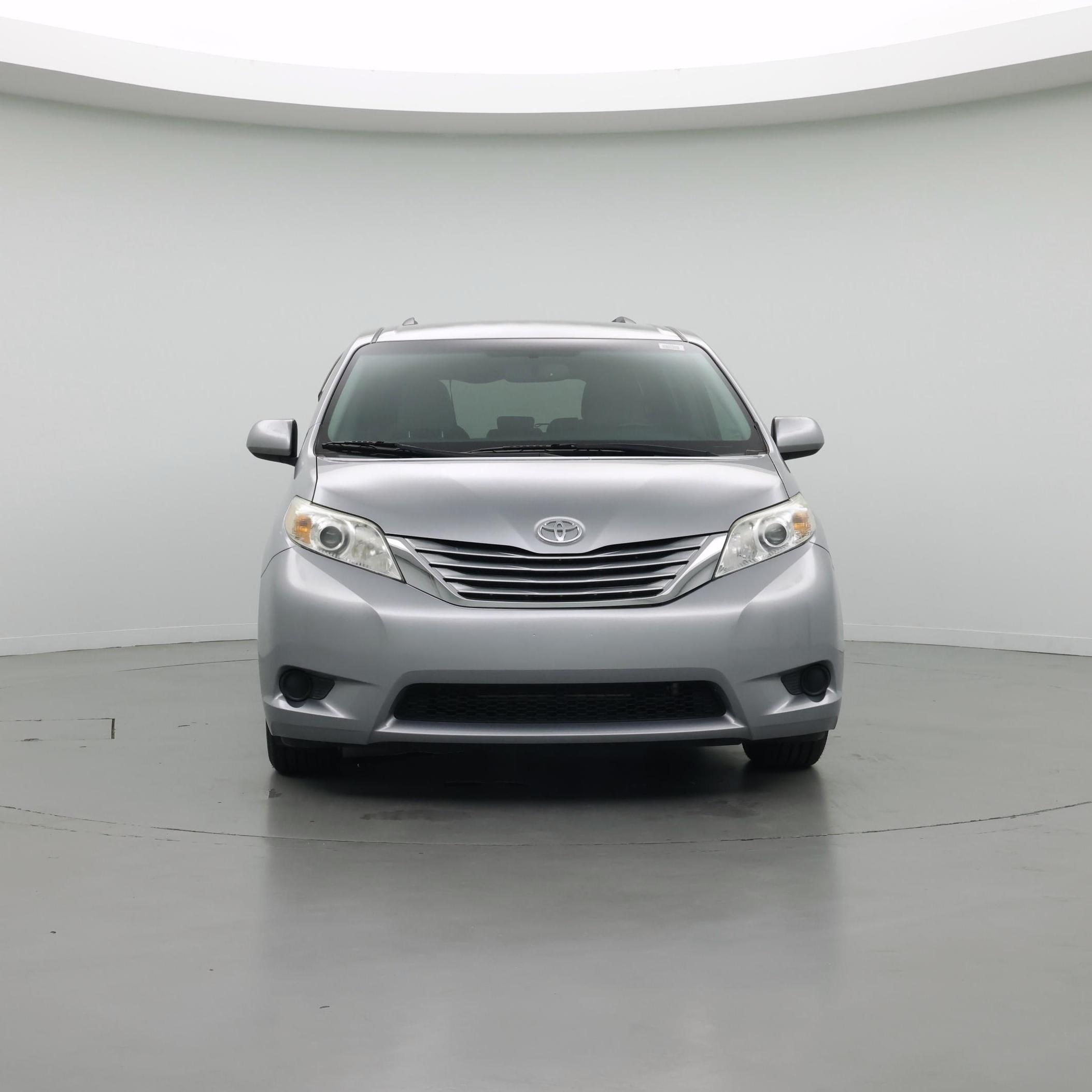 Thumbnail: 2016 Toyota Sienna - 5