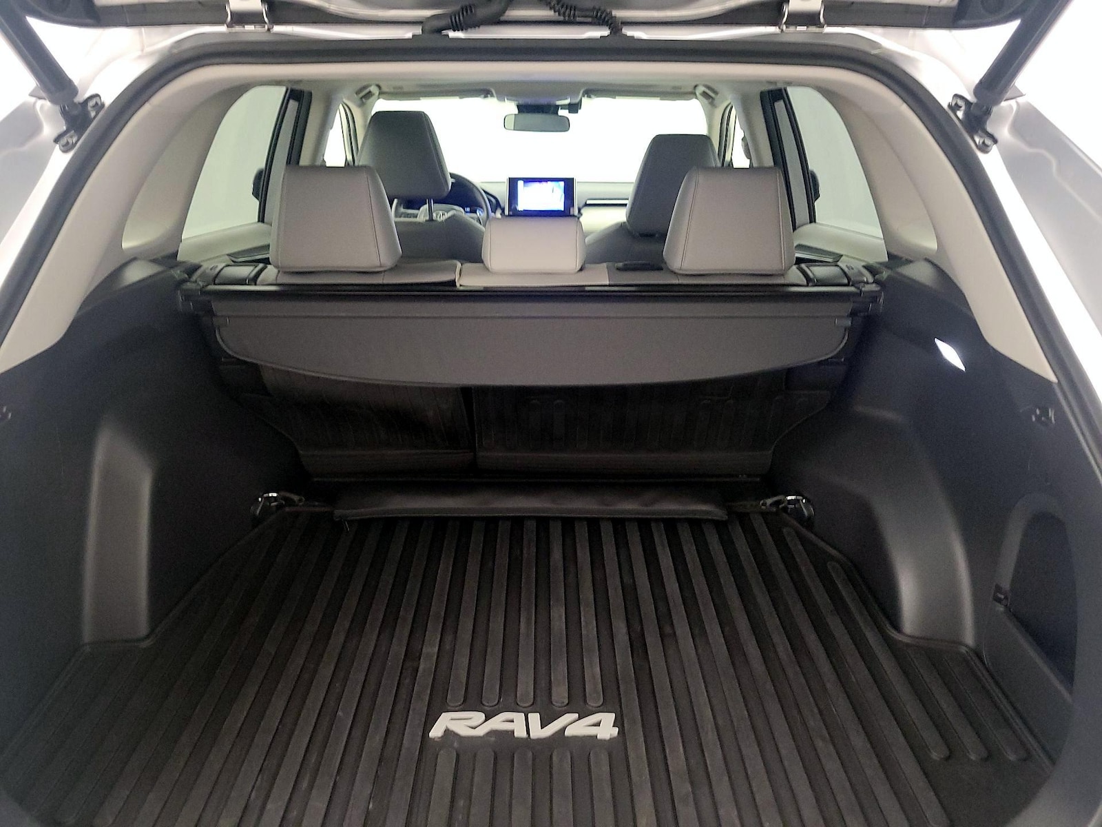 2023 Toyota RAV4 XLE Premium - Photo 21