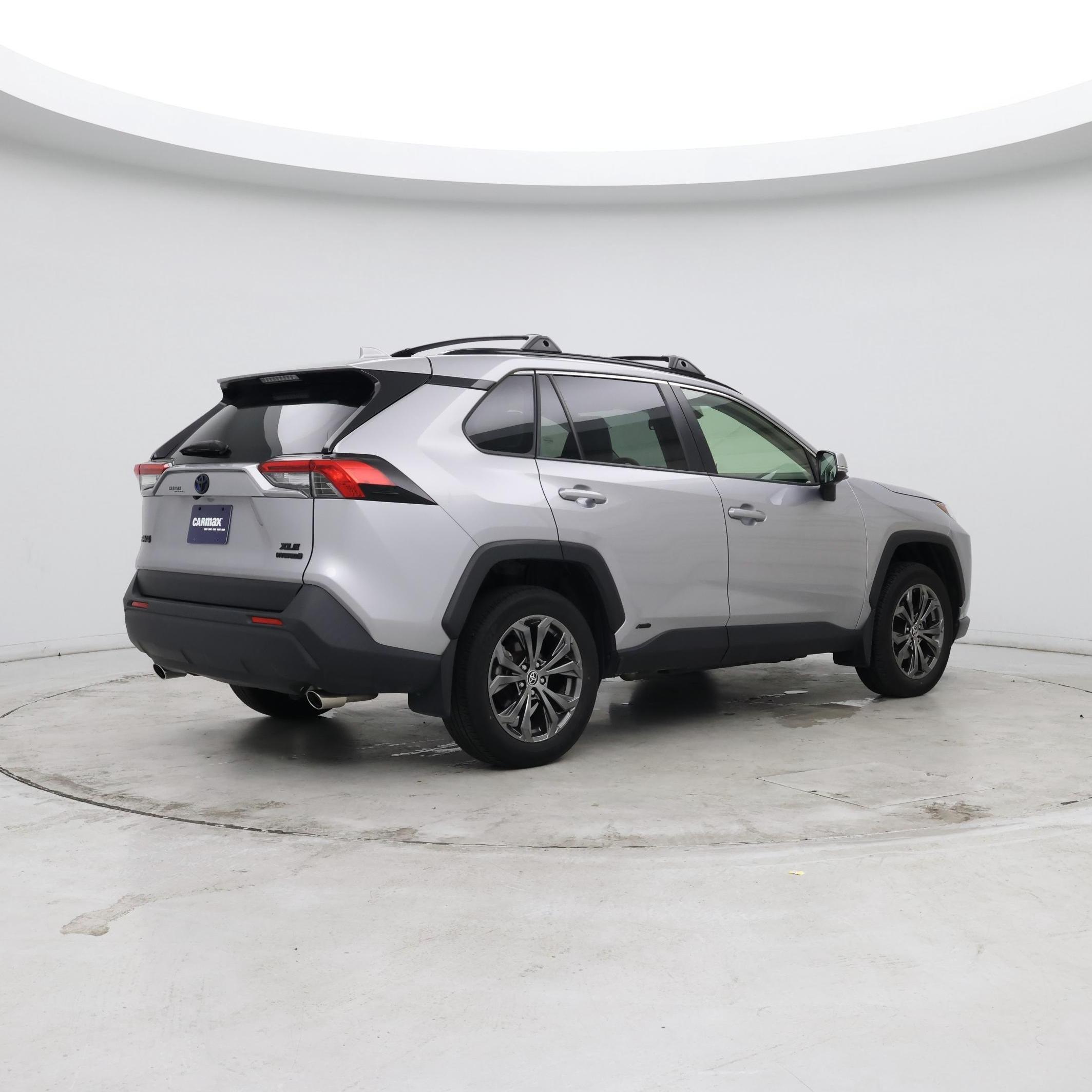 Thumbnail: 2023 Toyota RAV4 - 6