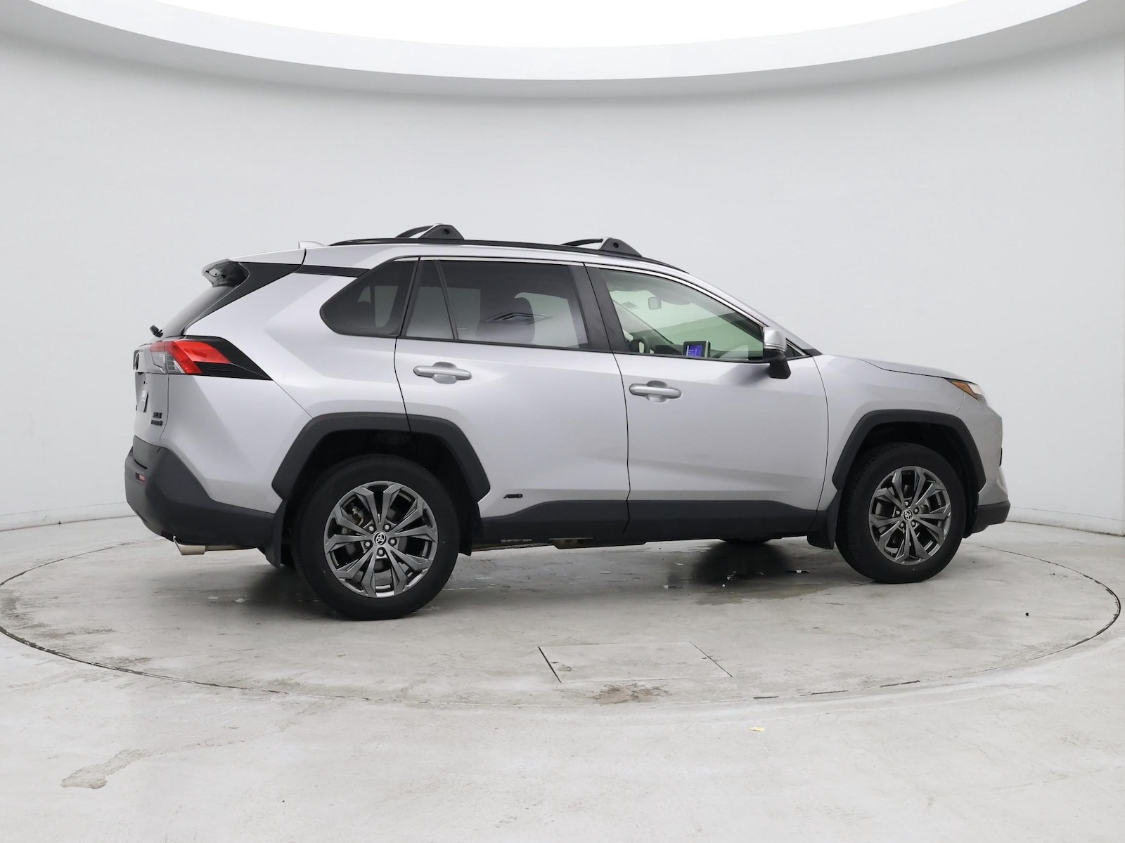 2023 Toyota RAV4 XLE Premium - Photo 9