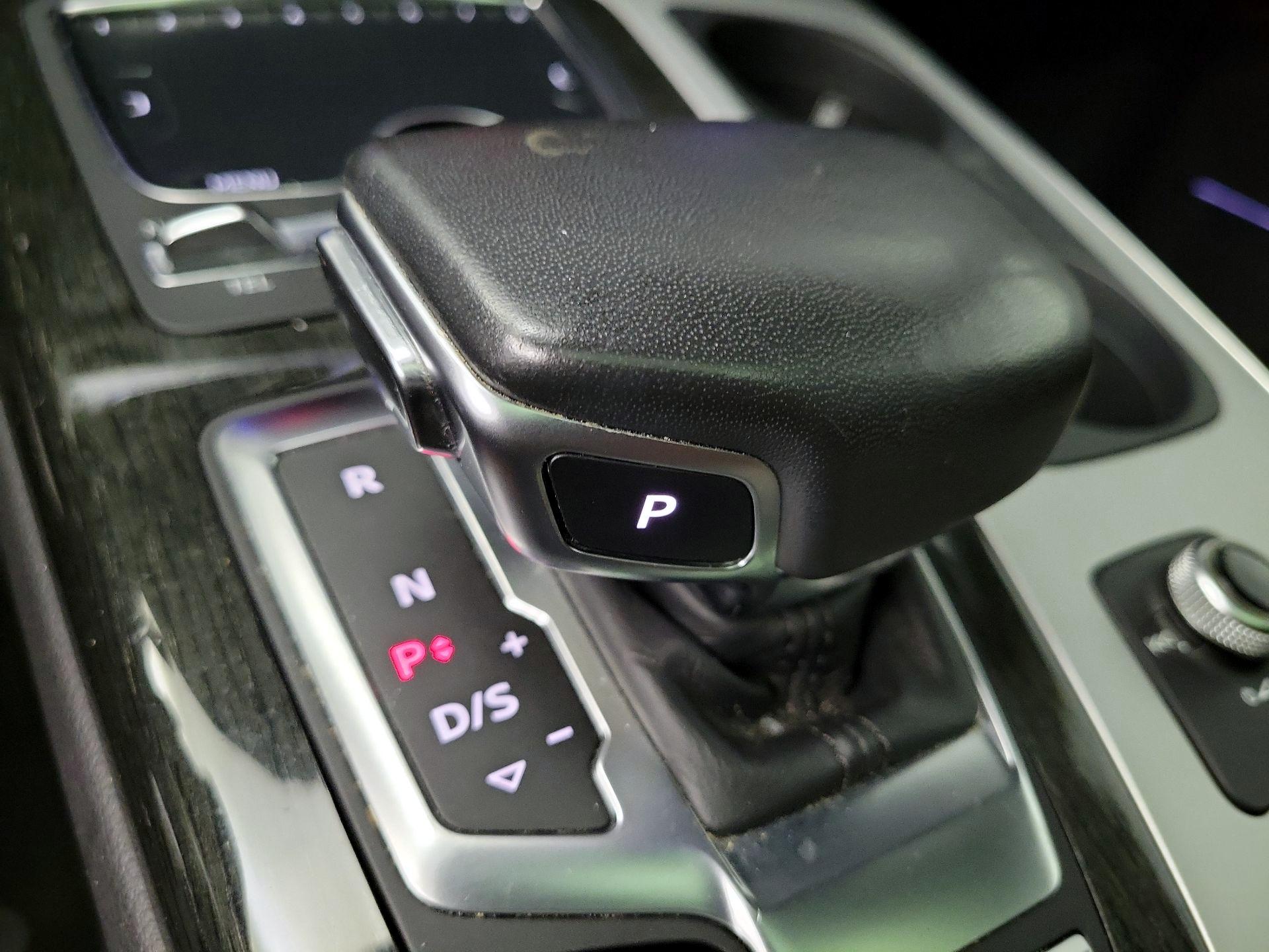 Thumbnail: 2019 Audi Q7 - 18