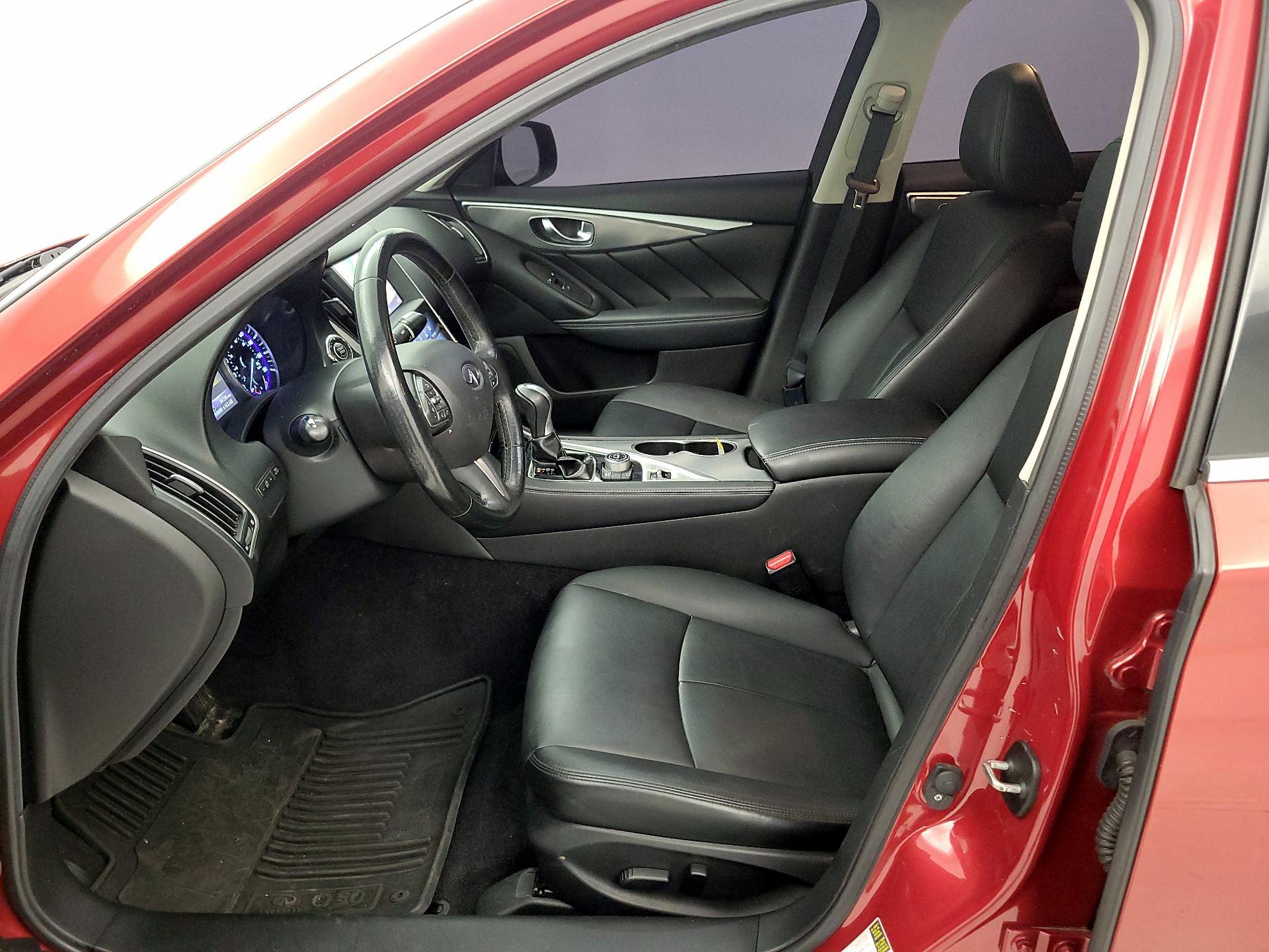 Thumbnail: 2015 INFINITI Q50 - 9