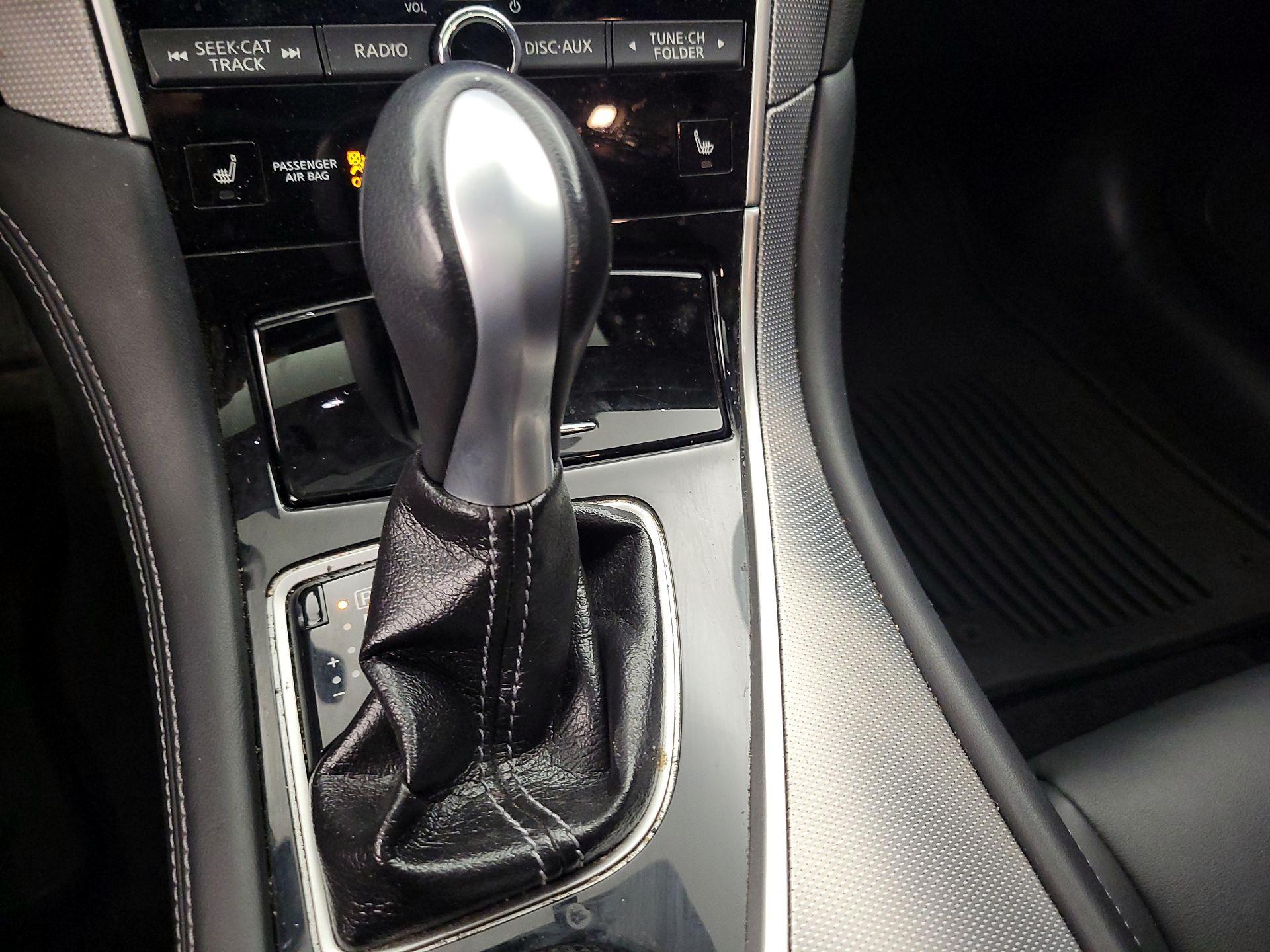 Thumbnail: 2015 INFINITI Q50 - 16