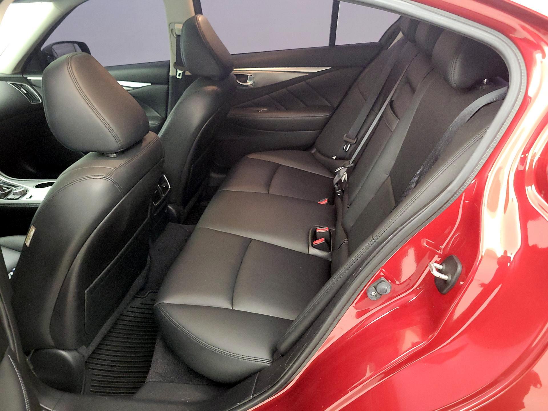 Thumbnail: 2015 INFINITI Q50 - 18