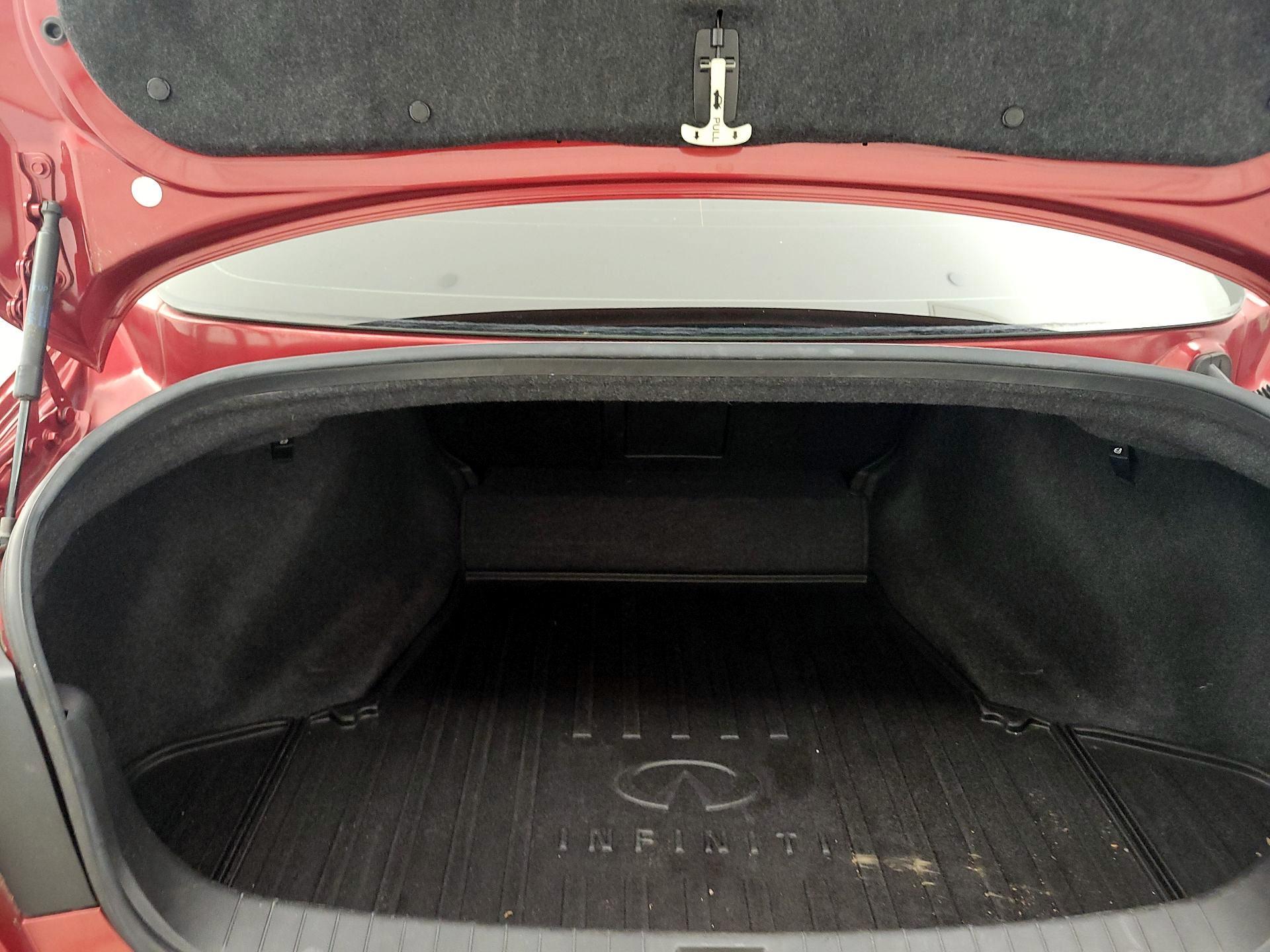 Thumbnail: 2015 INFINITI Q50 - 19