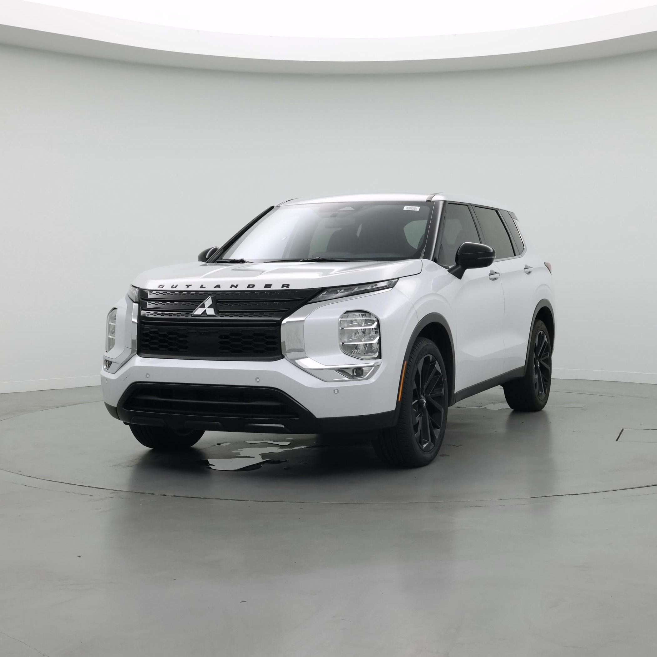 Thumbnail: 2024 Mitsubishi Outlander - 4