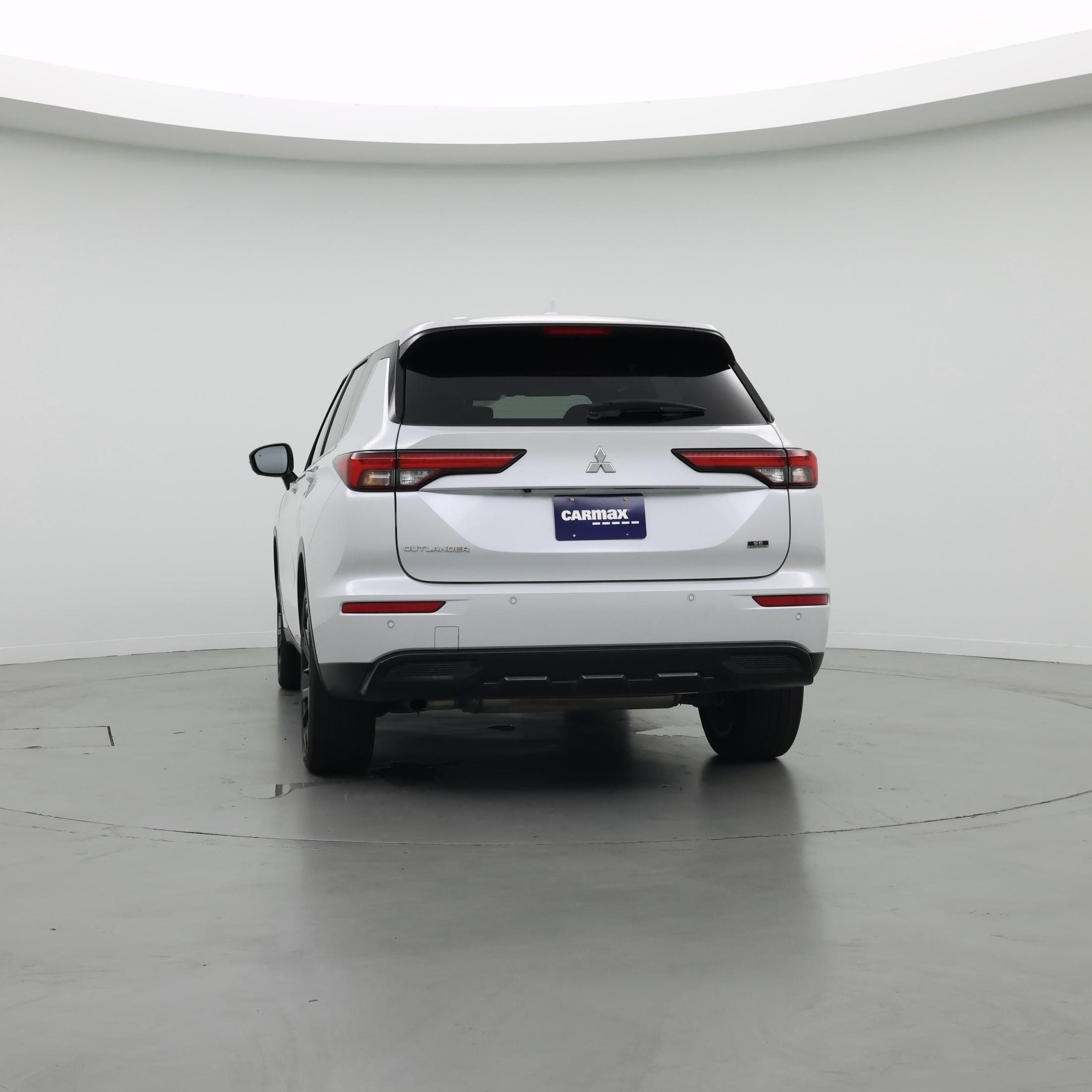 Thumbnail: 2024 Mitsubishi Outlander - 6