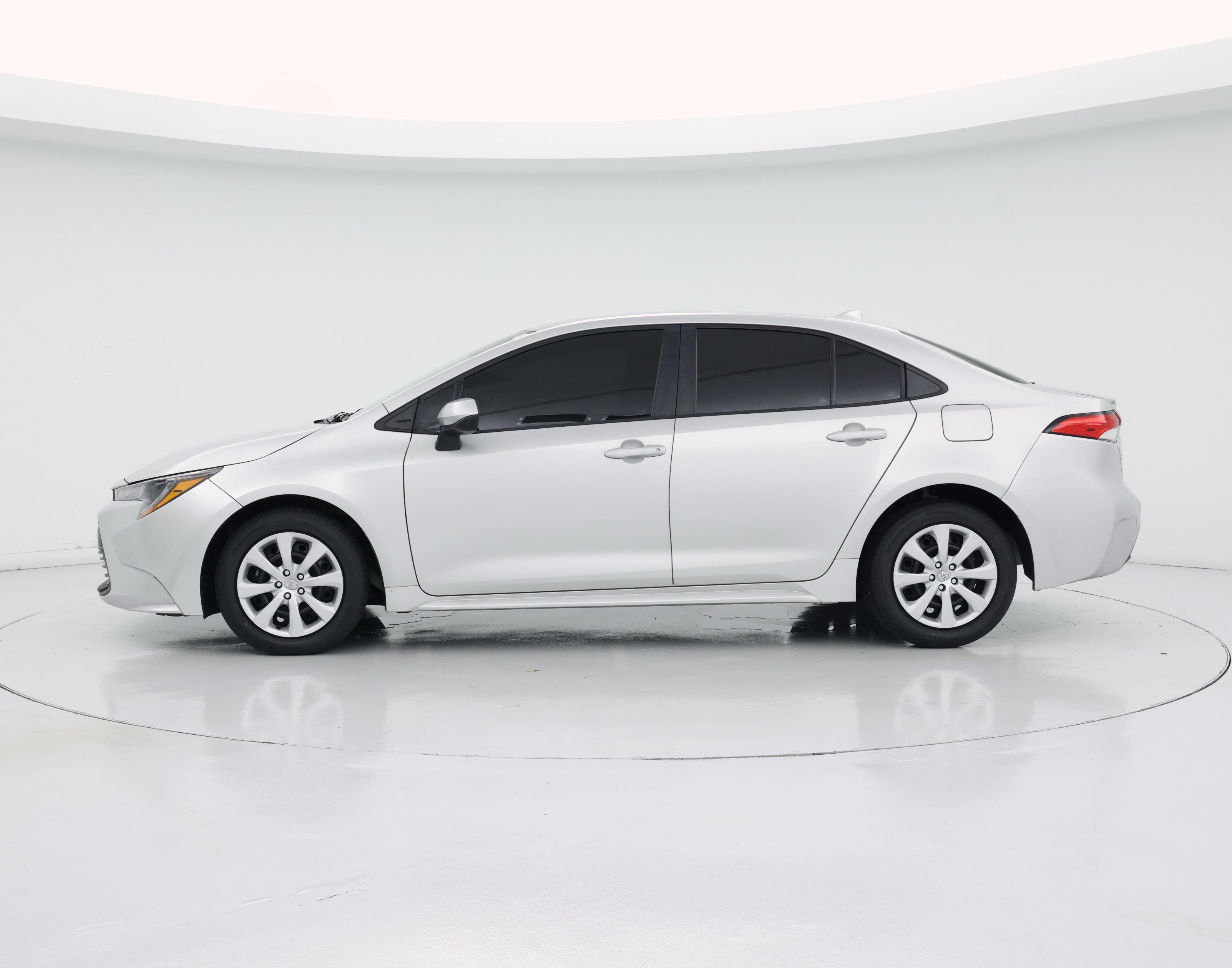 Thumbnail: 2024 Toyota Corolla - 3