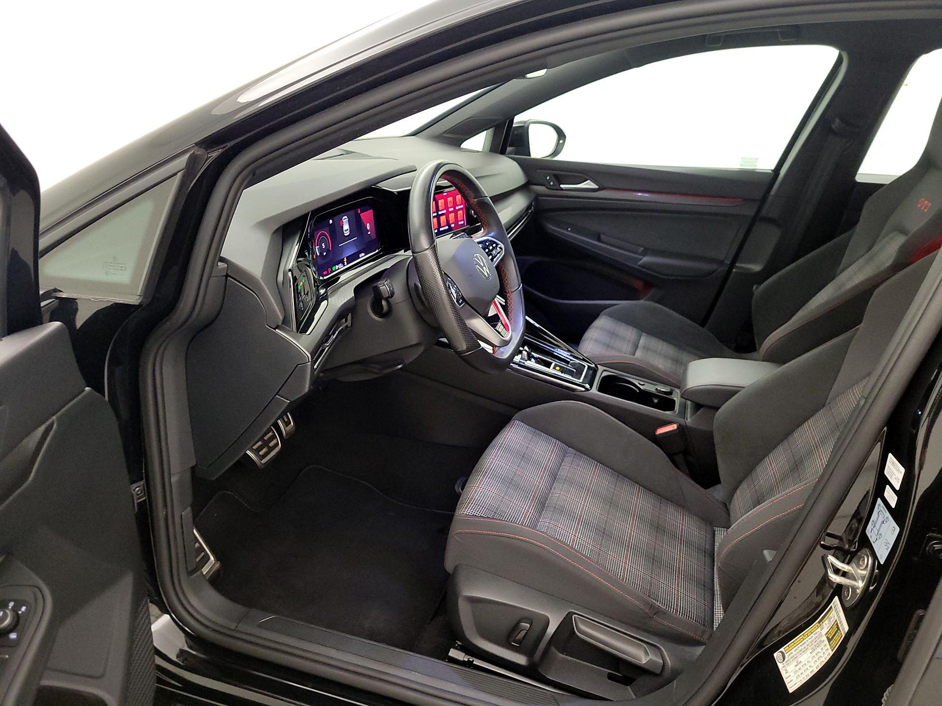 Thumbnail: 2024 Volkswagen Golf - 11