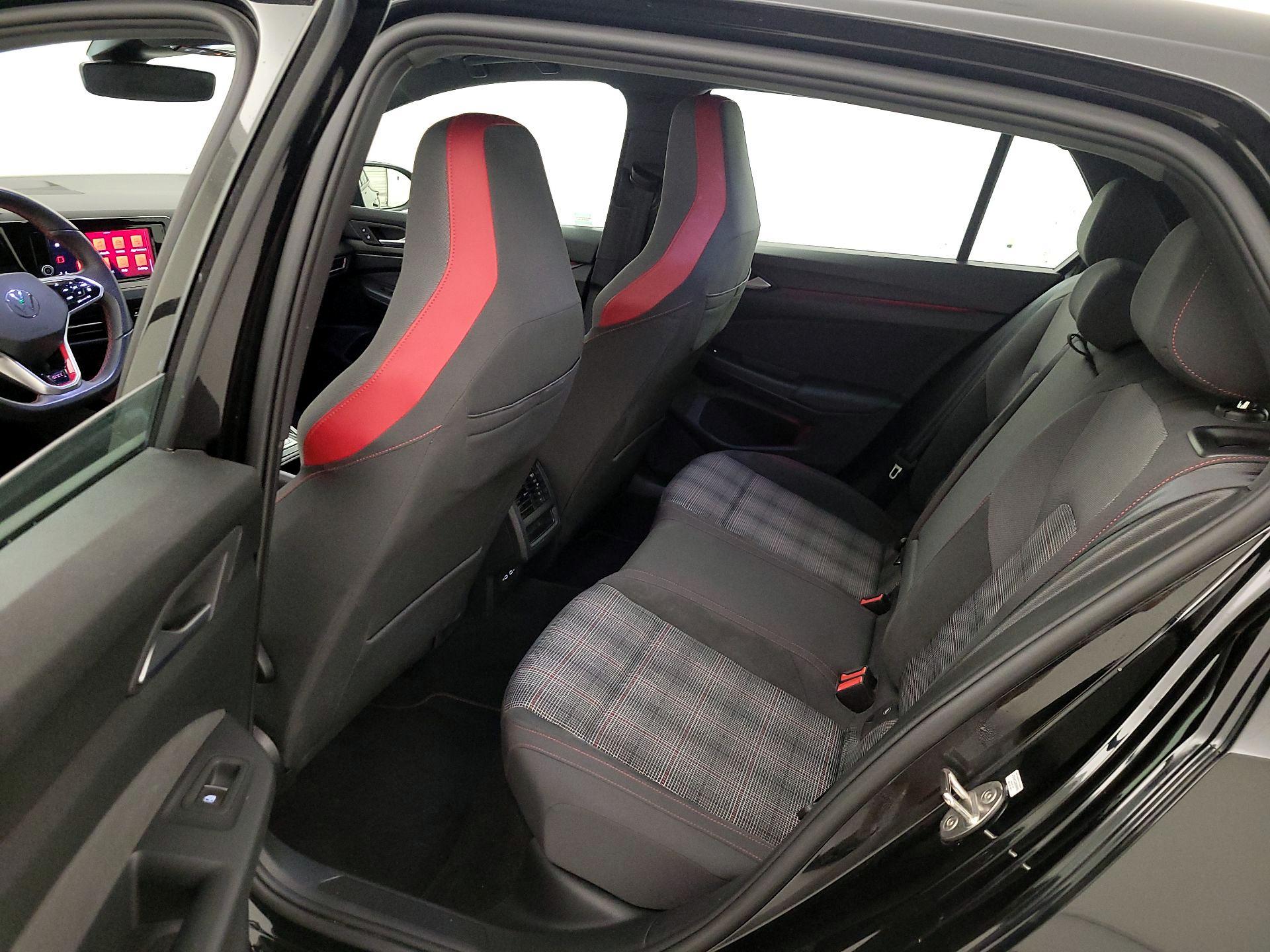 Thumbnail: 2024 Volkswagen Golf - 19
