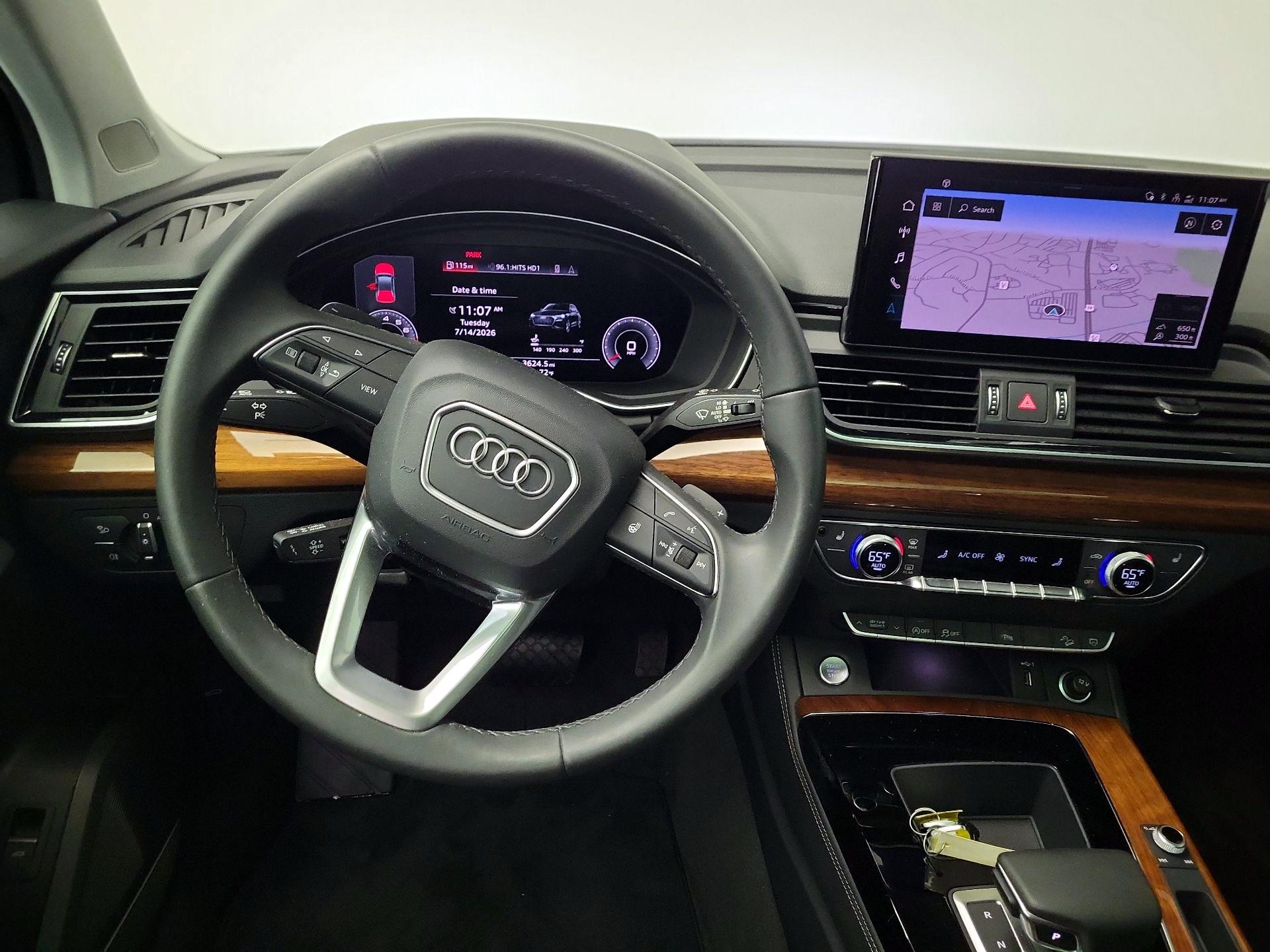 Thumbnail: 2023 Audi Q5 - 10