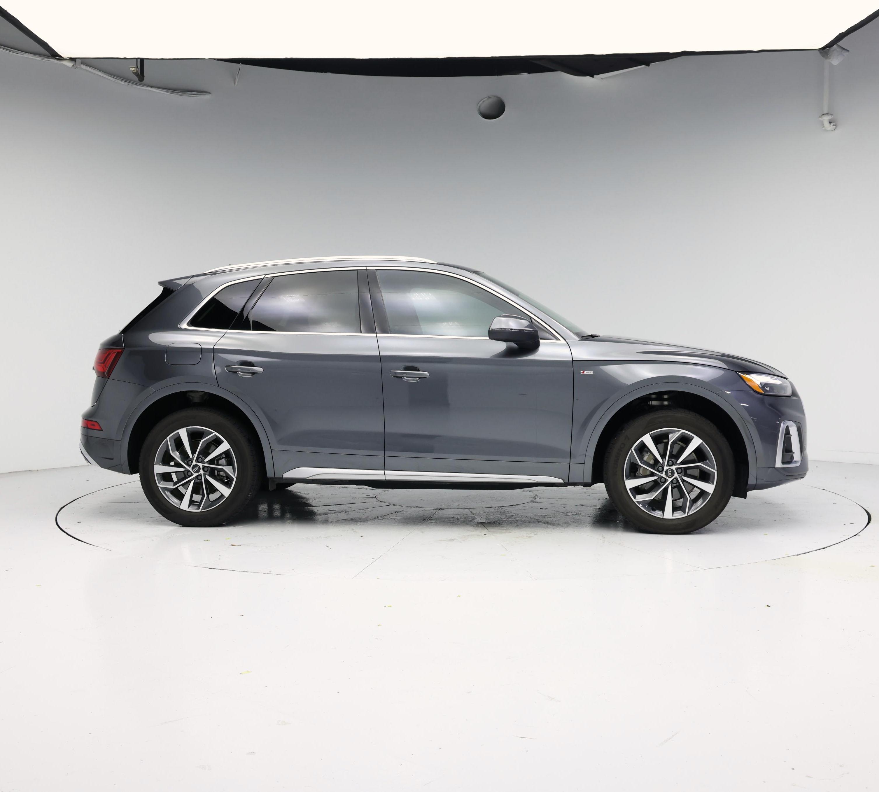 Thumbnail: 2023 Audi Q5 - 7