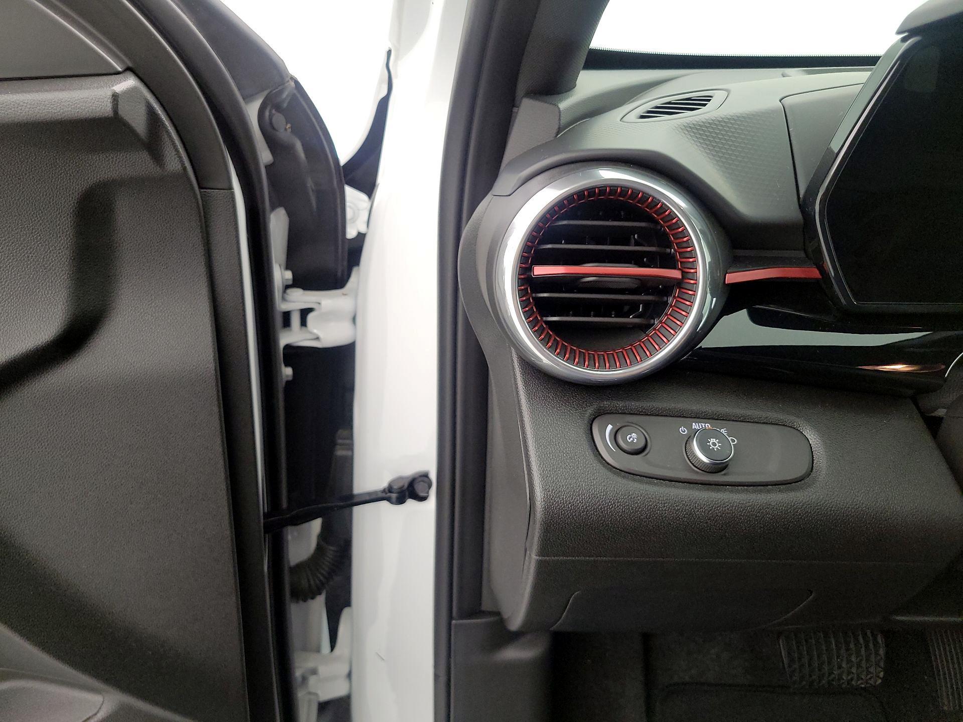 Thumbnail: 2025 Chevrolet Trax - 13
